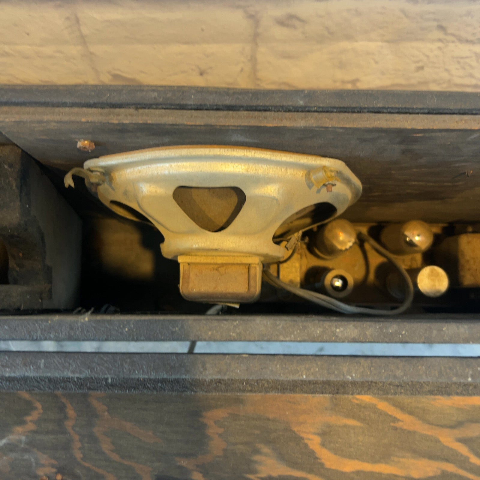 Airline Vintage Amp in Case  Hard Case