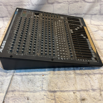 Alesis 1622 16 Channel Mixer