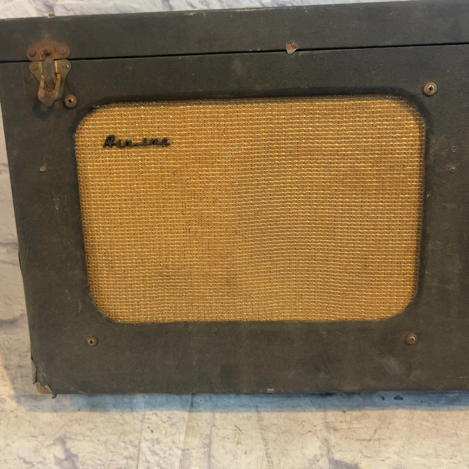 Airline Vintage Amp in Case  Hard Case