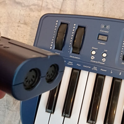 M-Audio Midair 25 25-Key Wireless Midi Controller