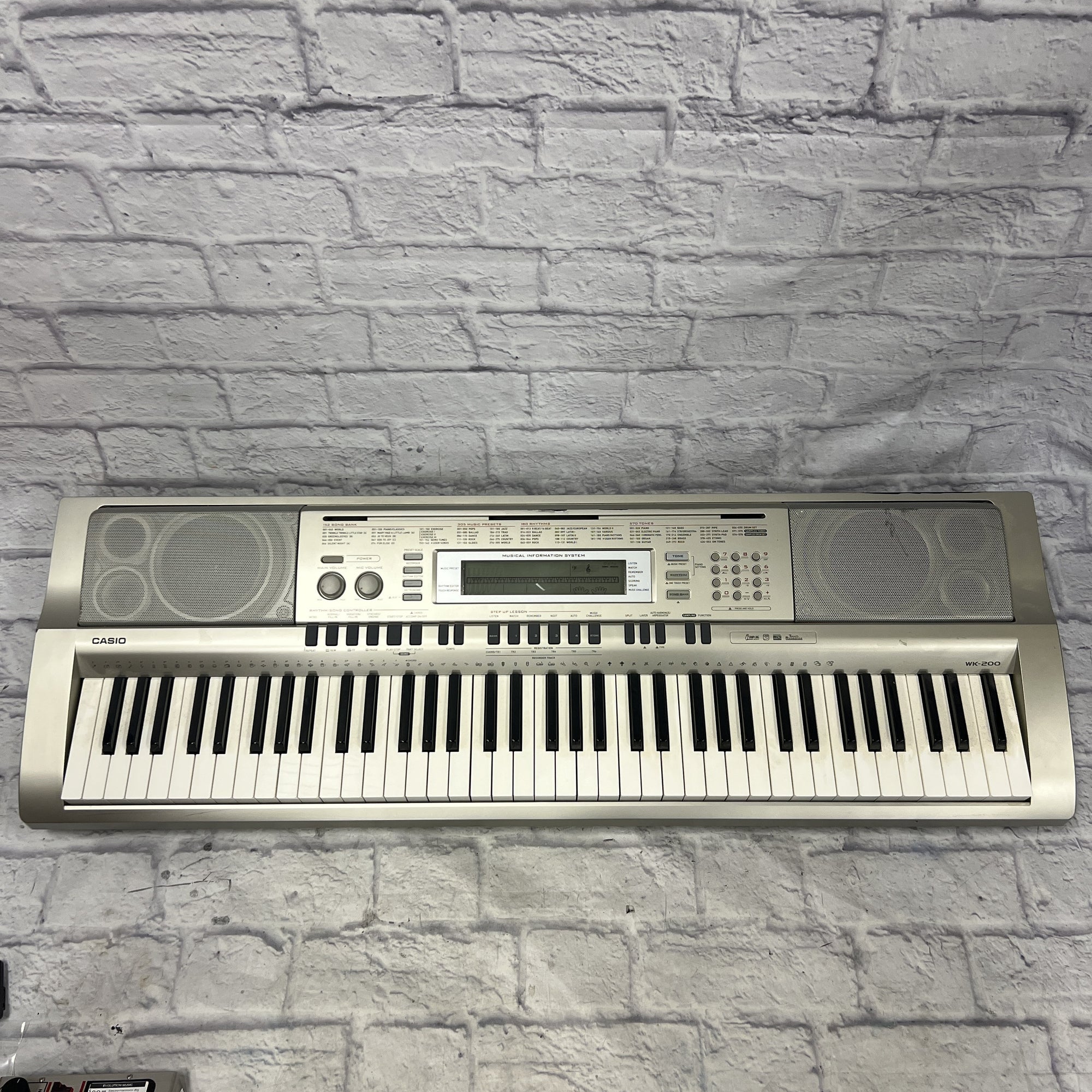 Casio WK-200 76-Key Electronic Keyboard