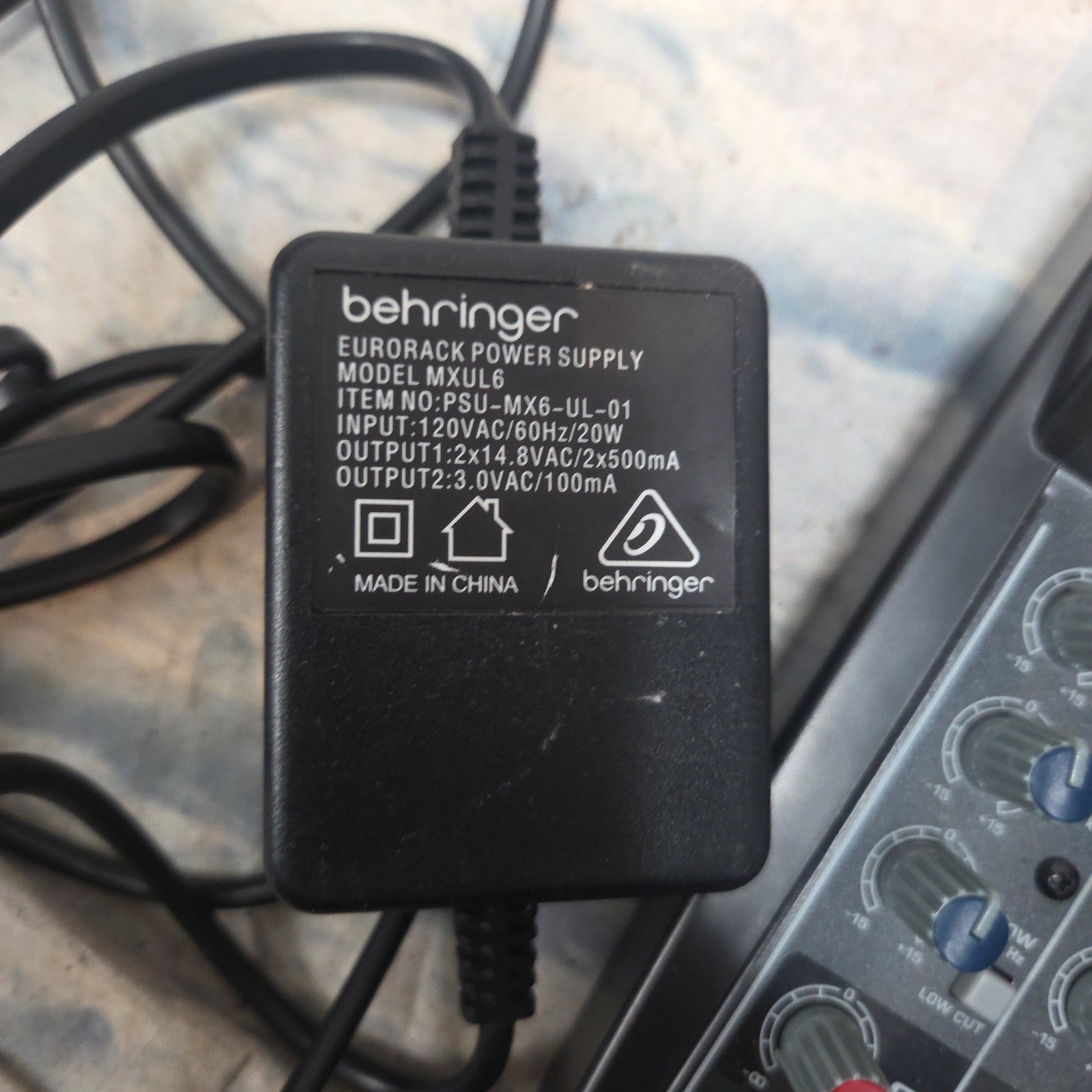 Behringer XENITH 1202FX Mixer