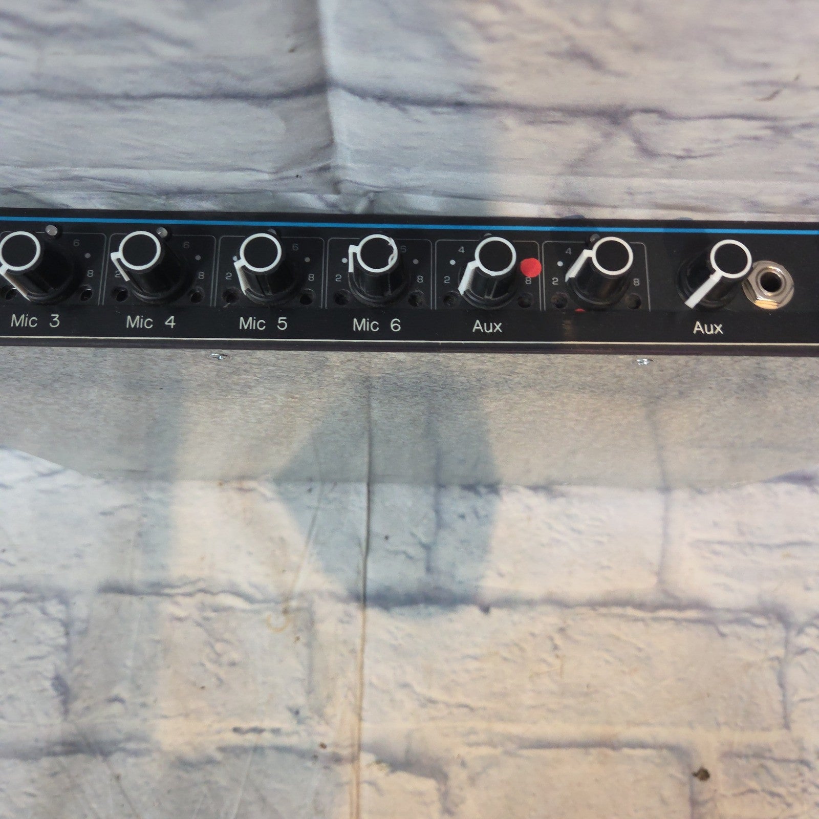 Shure SCM 800 Rack EQ