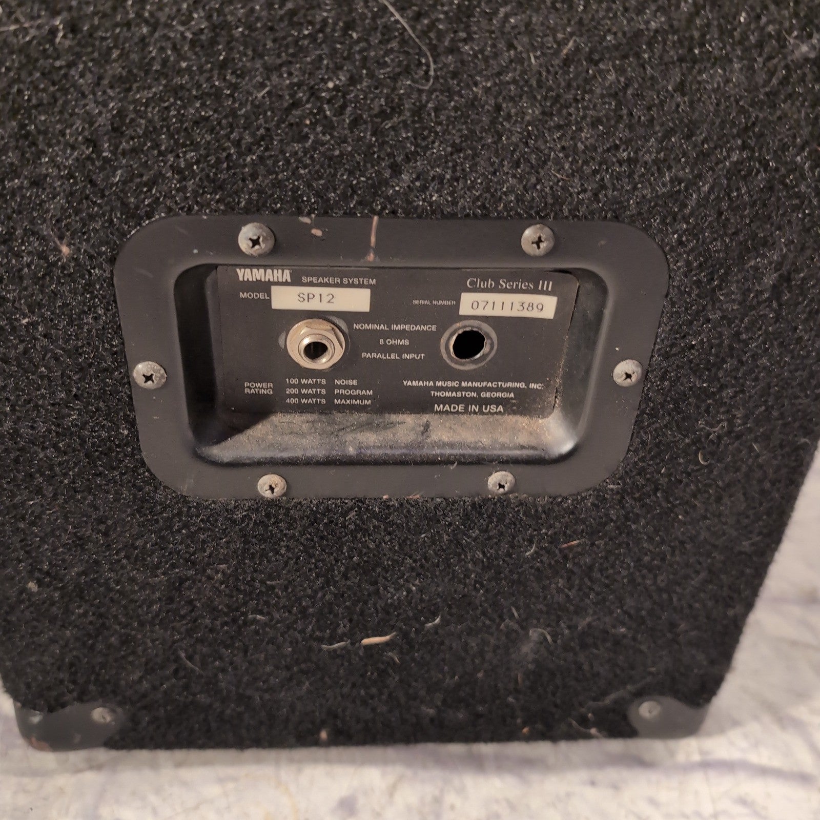Yamaha SP-12 400W Passive Speaker Pair