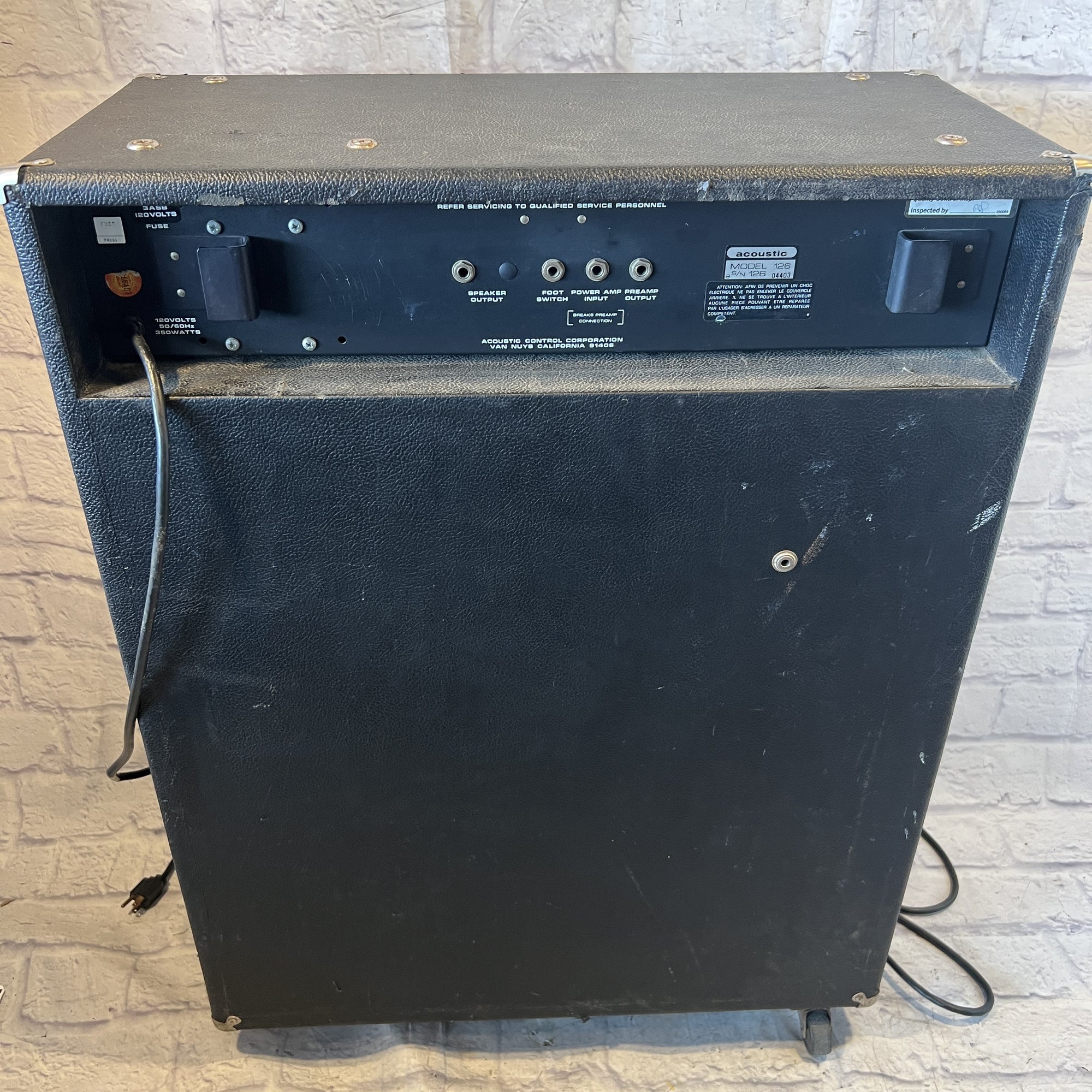 Acoustic Model 126 1x15 Bass Combo Amp Serviced