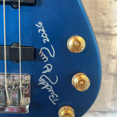 Yamaha BB404 Bass Signed by Buddy Guy 4 String Bass Guitar