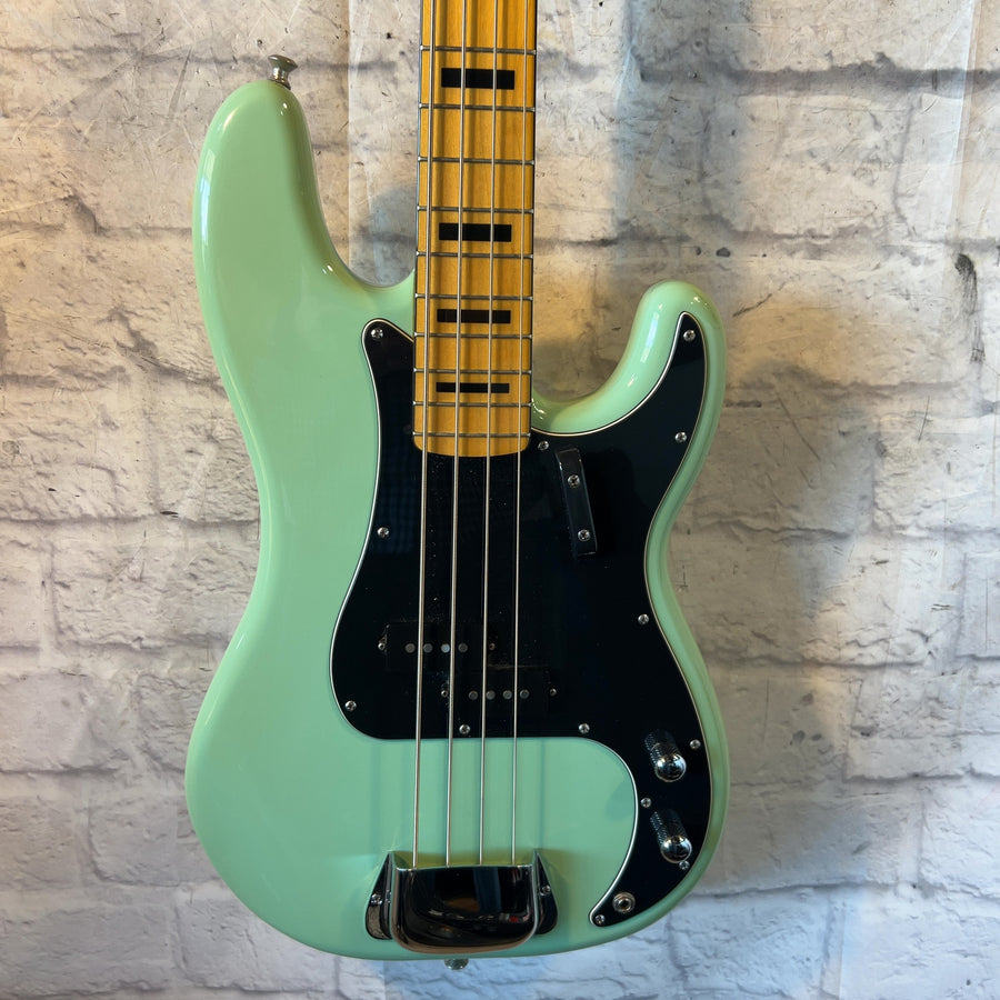 Squier Classic Vibe 70s P-Bass Surf Green 4 String