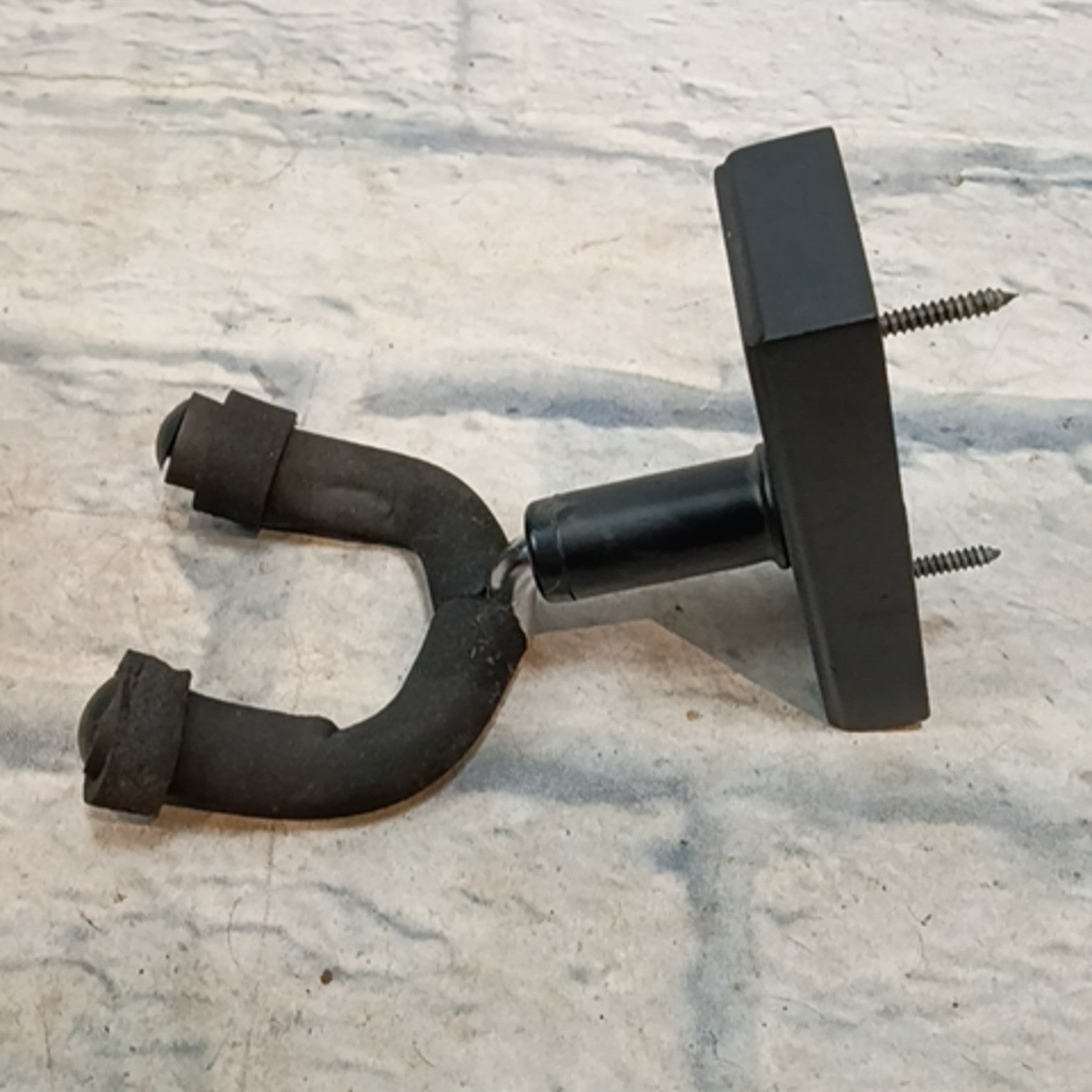 Fretrest Wall Guitar Hanger GH1BK