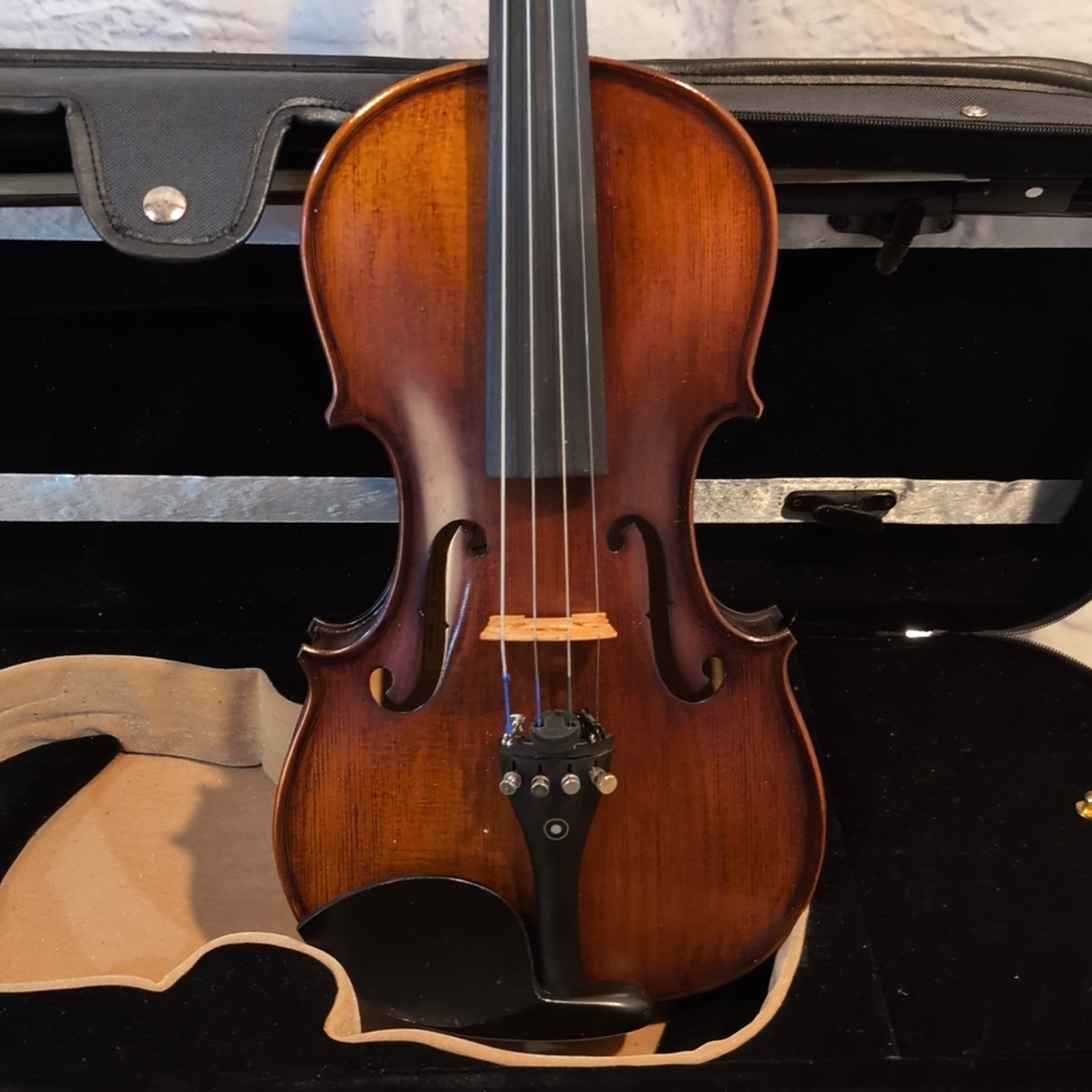 Vanesse SVS-5000 4/4 Violin w/ Case and Bow Made in Korea