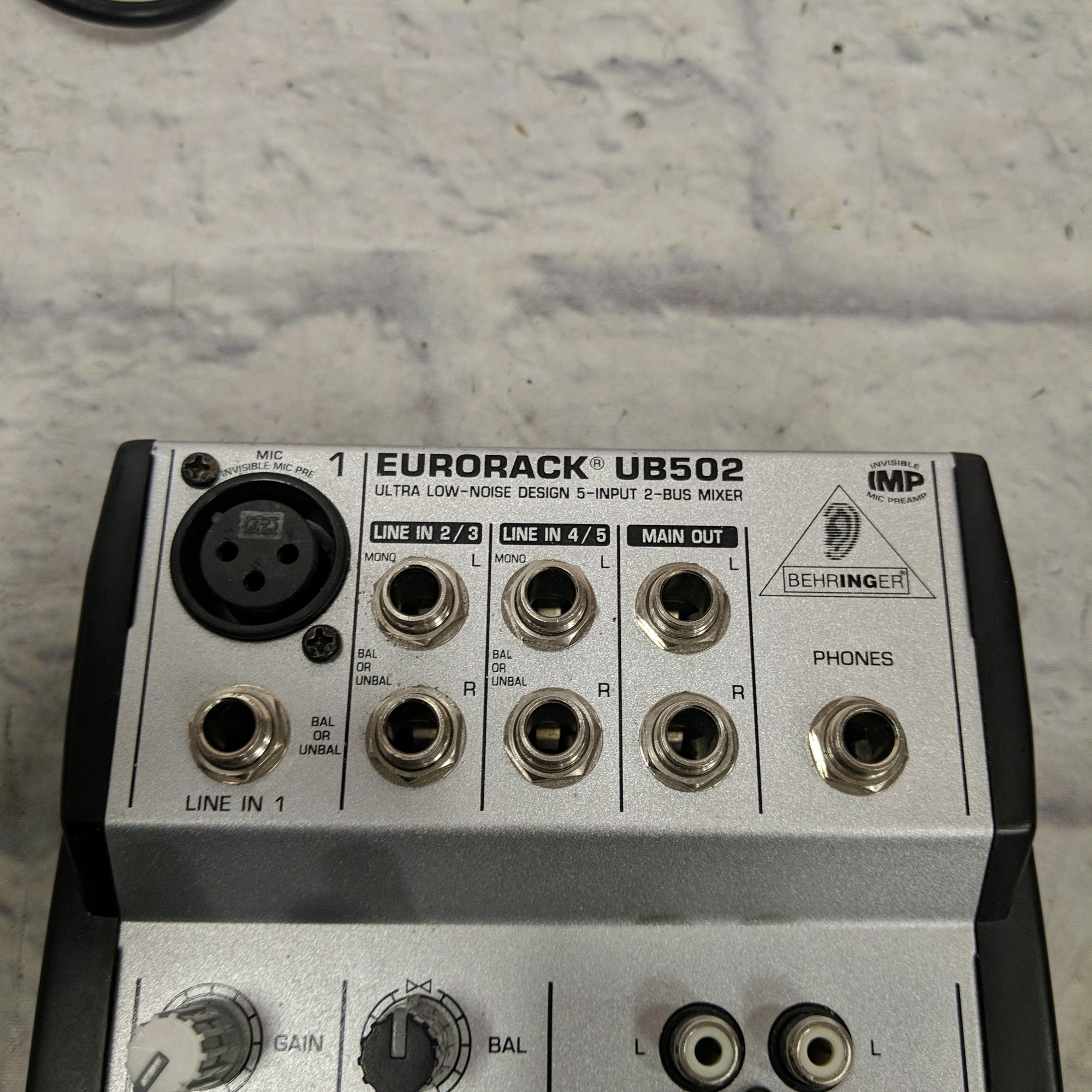 Behringer Eurorack UB502 5 Channel Mixer with Power Supply