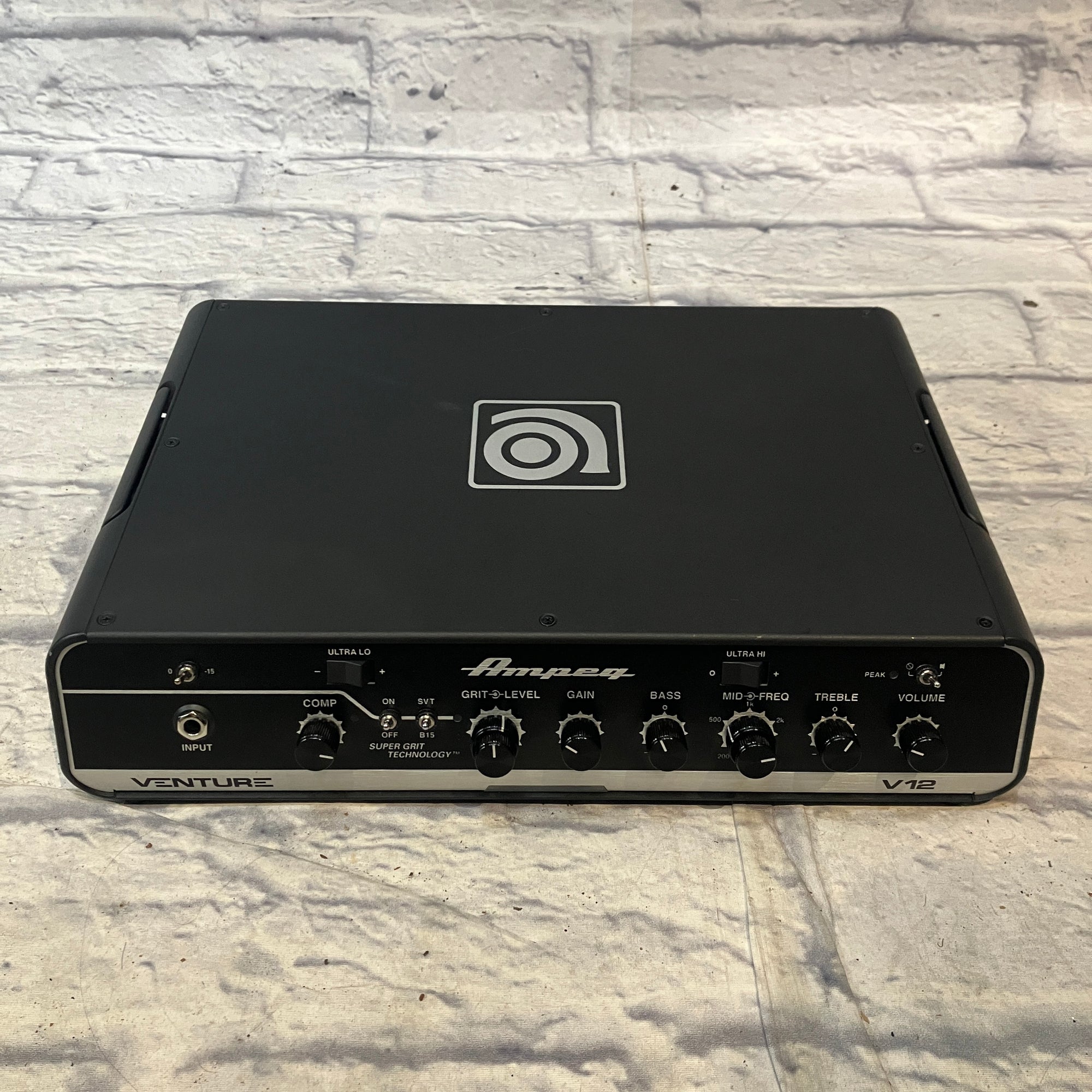 Ampeg Venture V12 Bass Head 1200W
