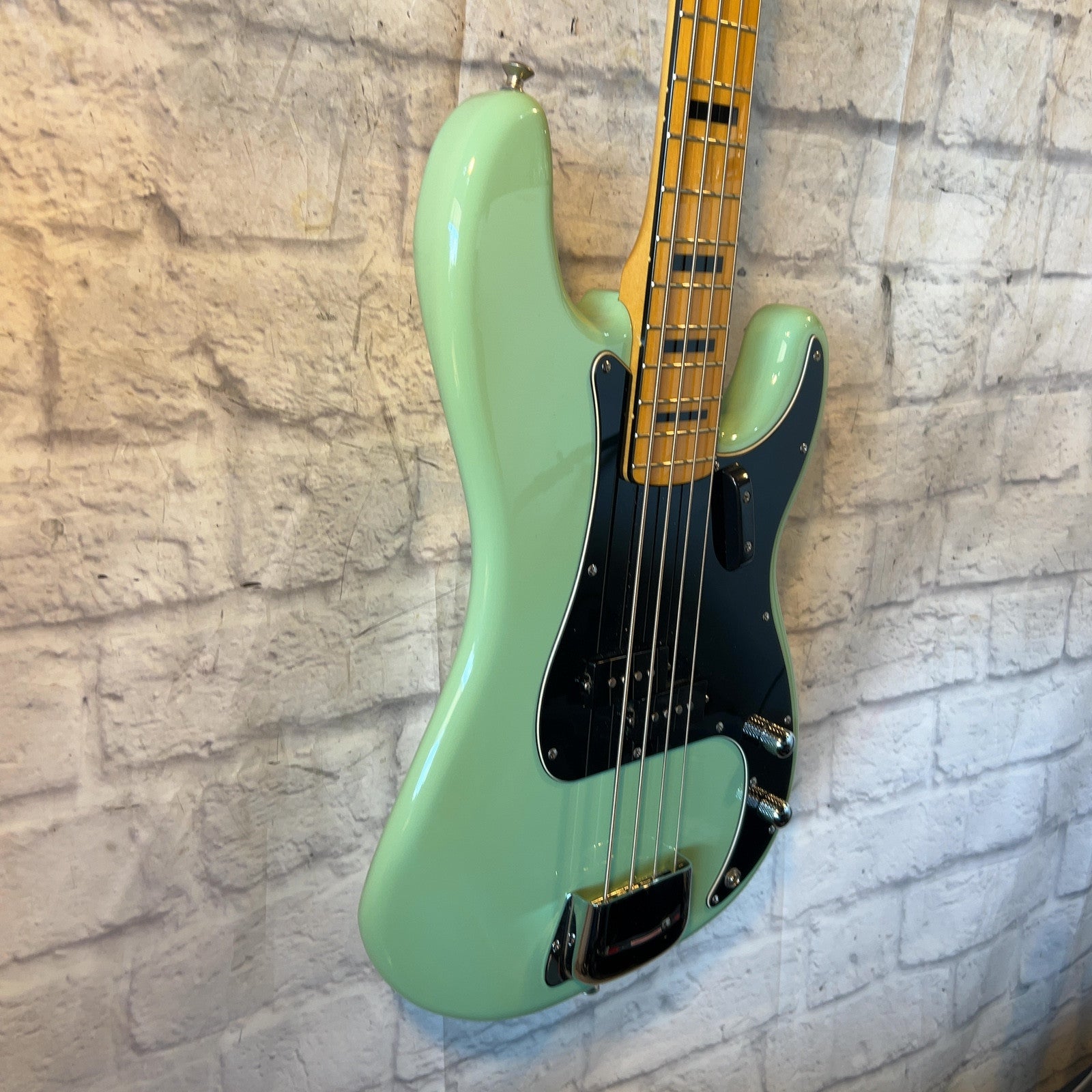 Squier Classic Vibe 70s P-Bass Surf Green 4 String