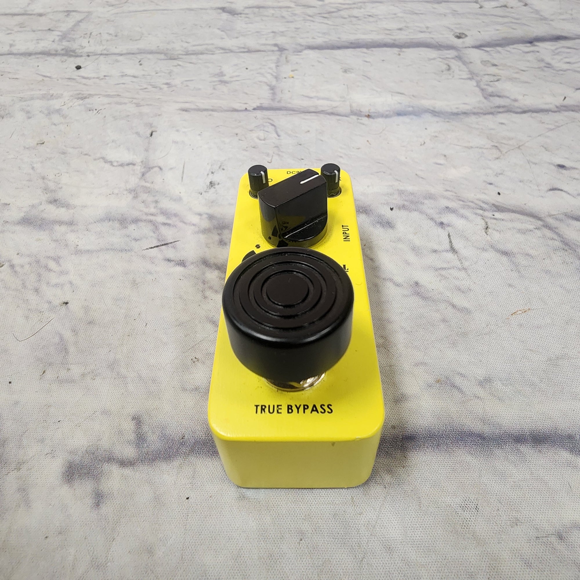 Donner Yellow Fall Analog Delay Mini Pedal