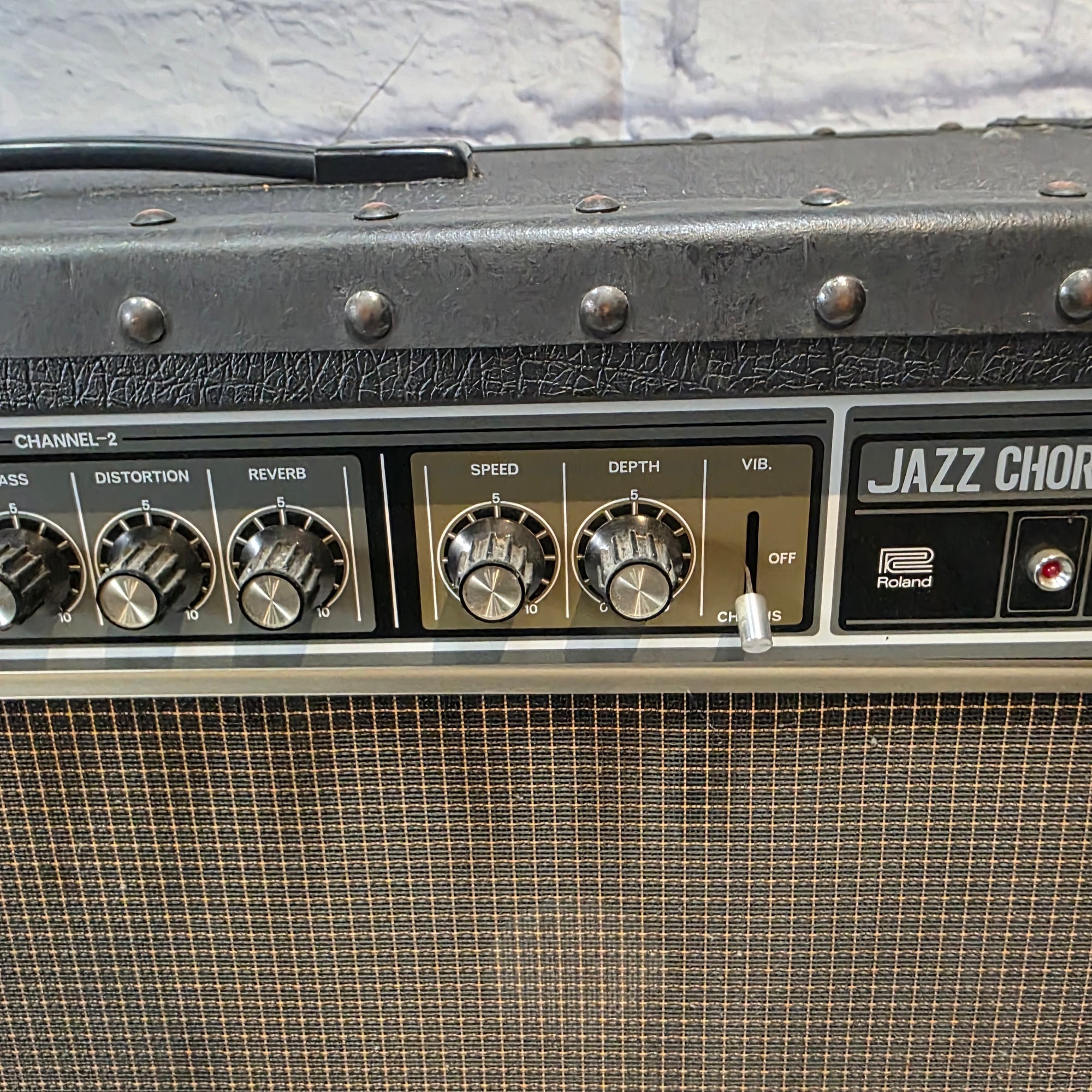 Vintage 1980 Roland Jazz Chorus 120 Guitar Combo Amp