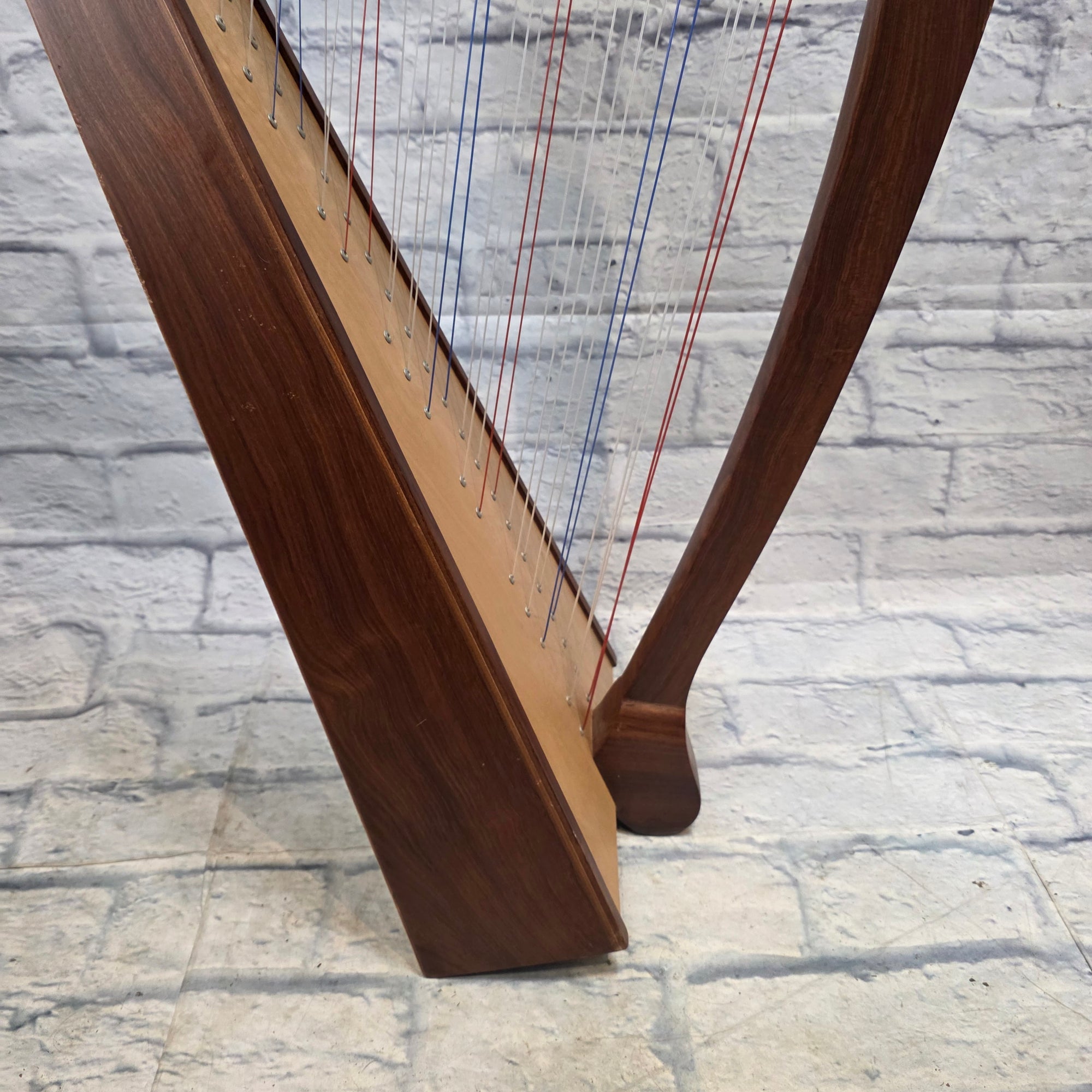 Roosebeck 38-String Cross Strung Caitlin Harp Harp