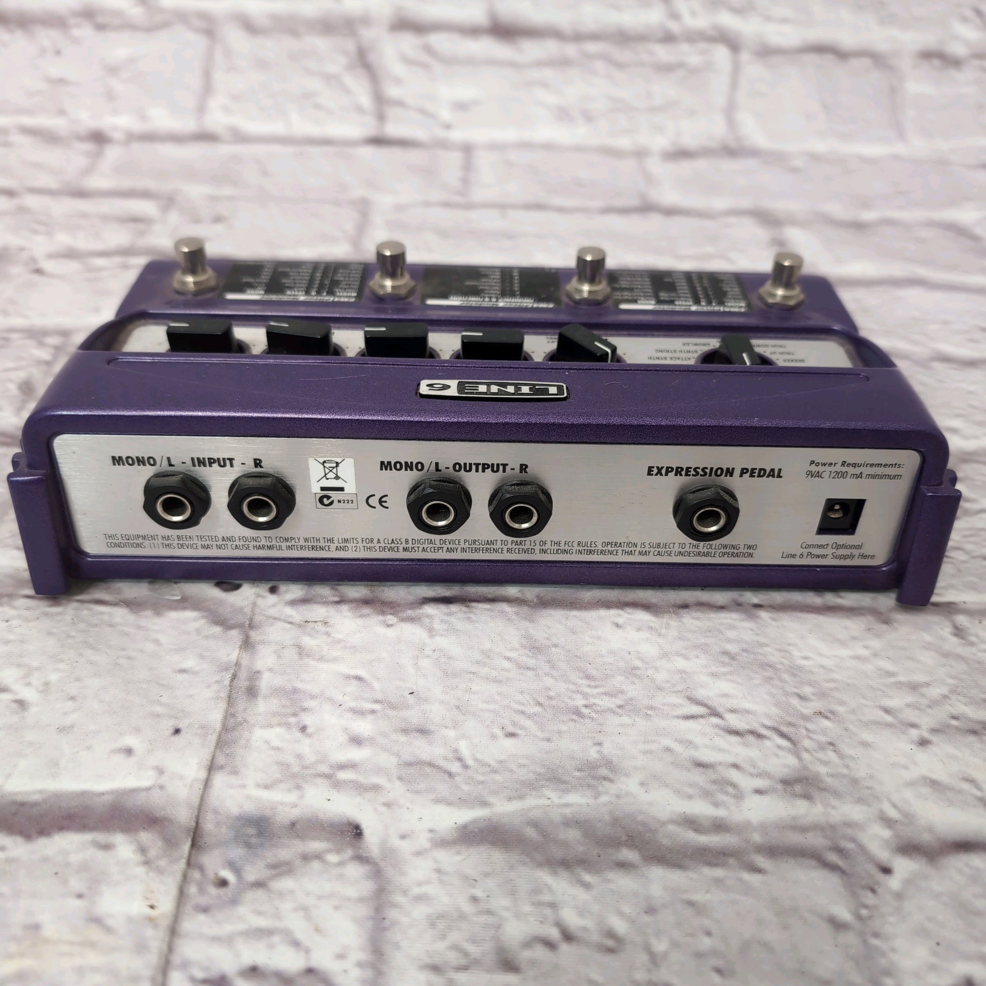 guitar pedal milliamps Line 6 FM4 Filter Modeler Guitar Multi Effects Pedal w/ Power Supply