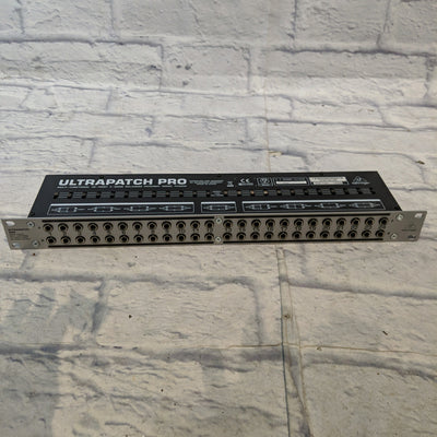 Behringer Ultrapatch Pro PX3000 Rack Patchbay