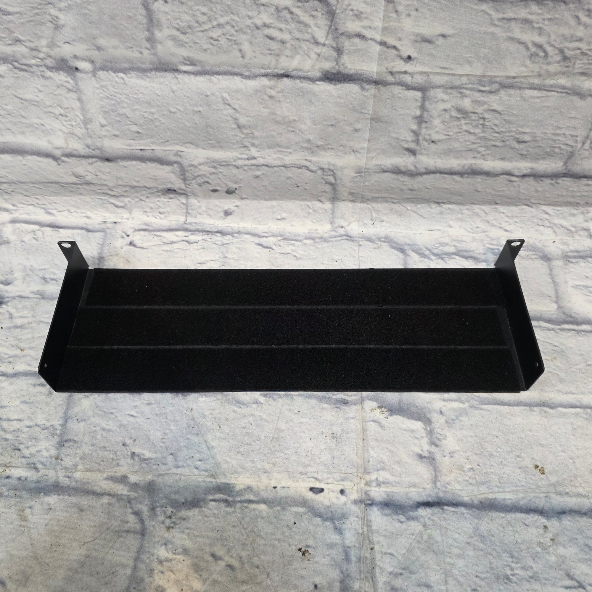Unkown Rack With Velcro Shelving