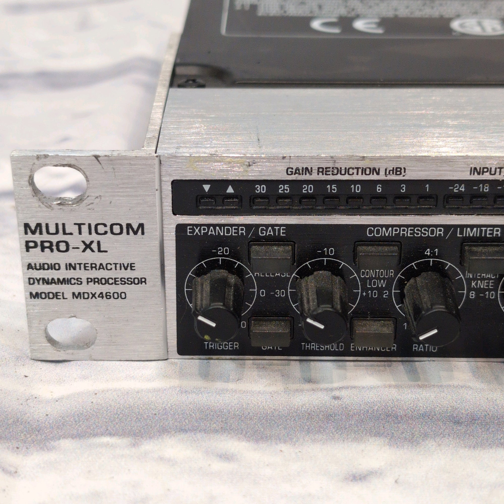 Behringer Multicom Pro XL Rack Compressor