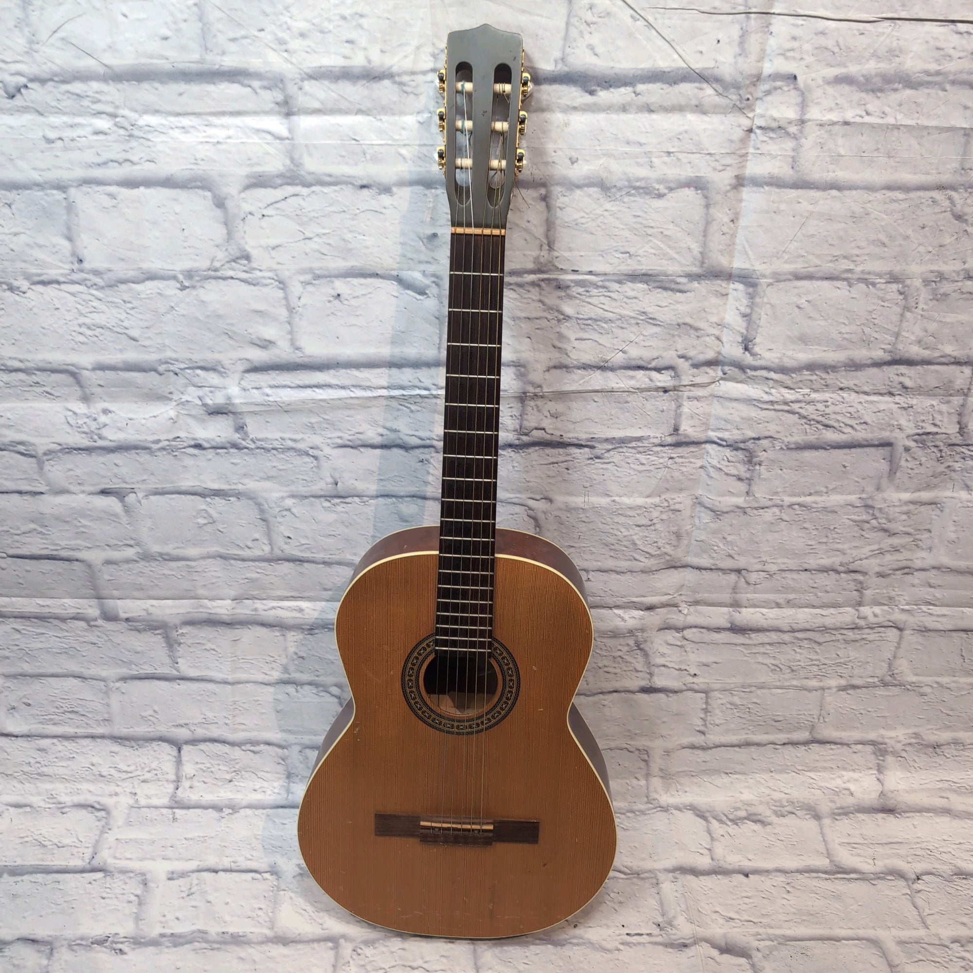 Godin La Patrie Etude Lefty Left Handed Classical Acoustic Guitar