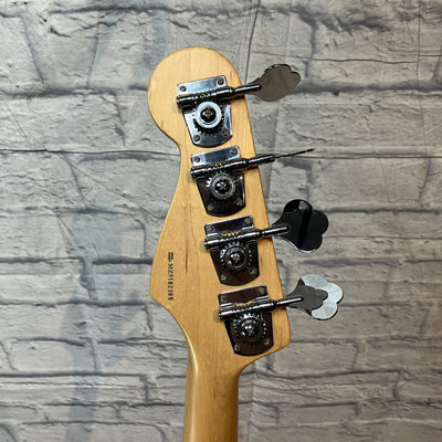 Fender Deluxe Active Jazz Bass Black