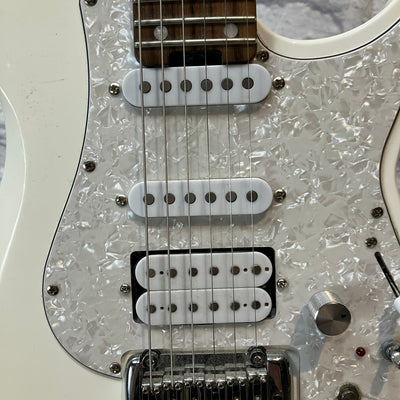 C&G Thunder EFB1 Electric Guitar - White