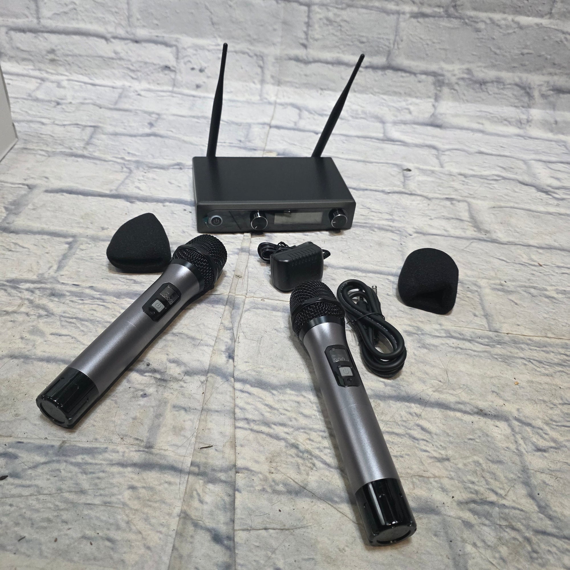 Tonor TW820 Wireless Microphone Set