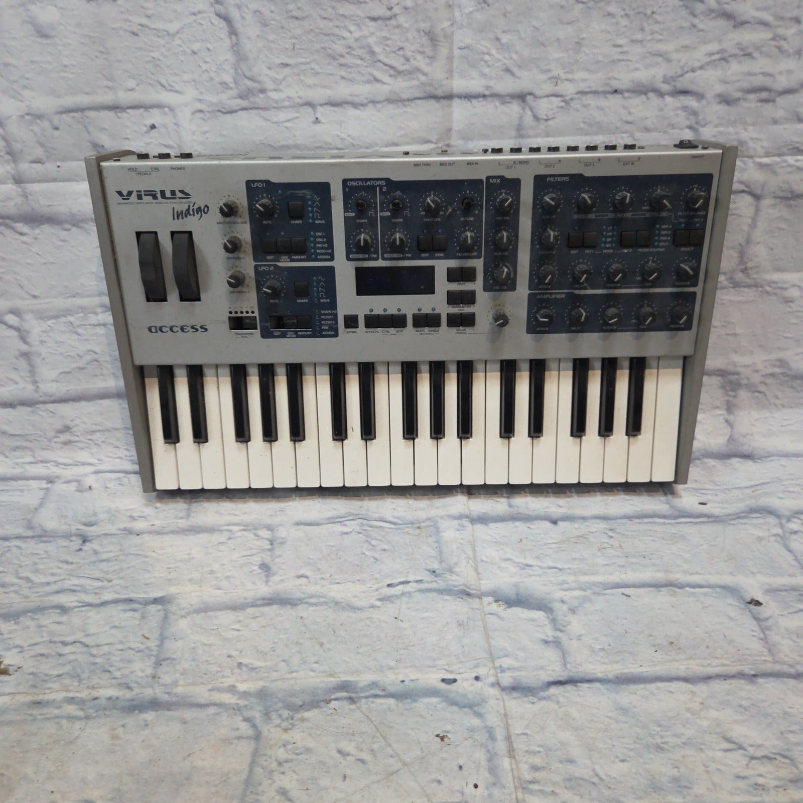 Access Virus Indigo 37-Key Digital Synthesizer Synth