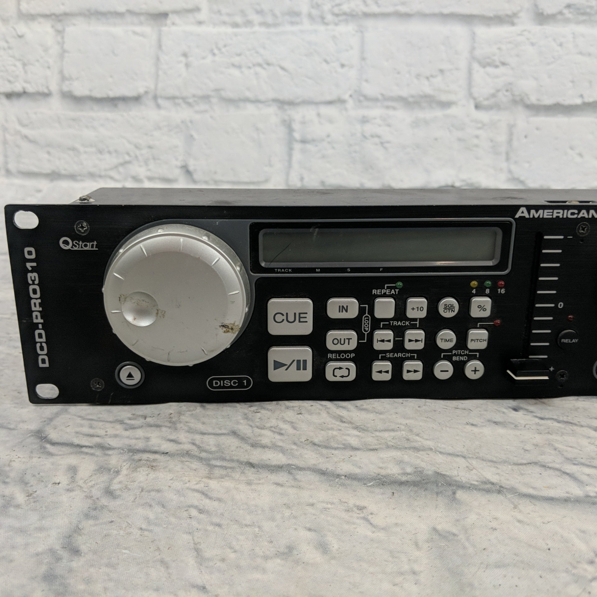 American Audio DCD-Pro310 (Top Only)