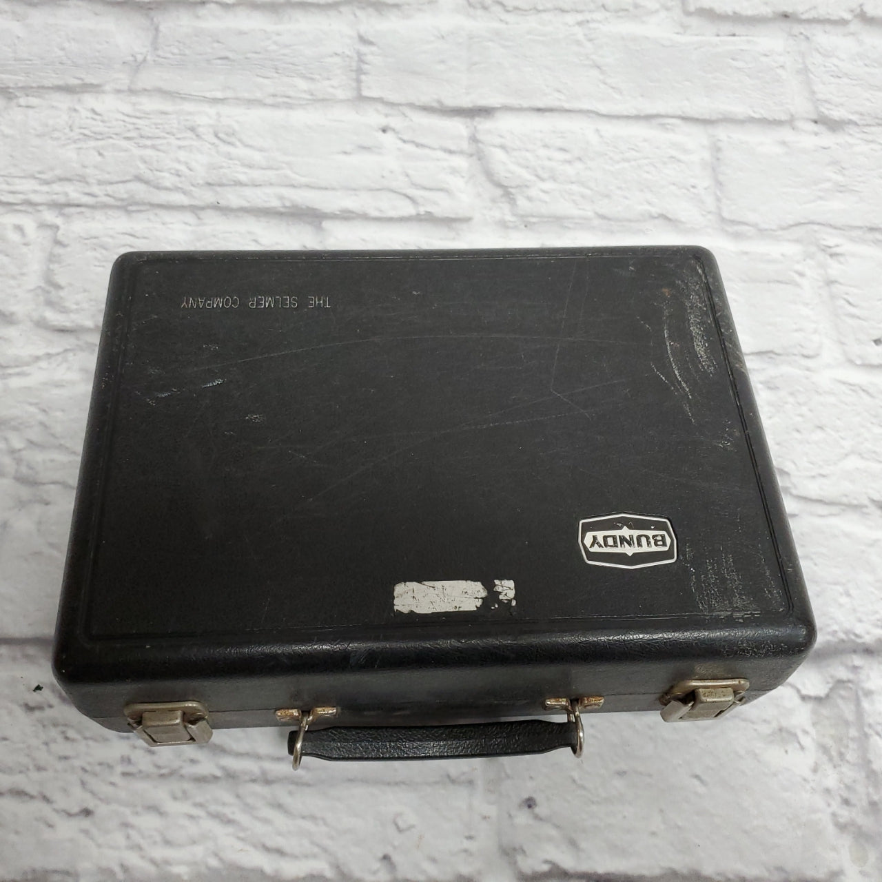 1980's Bundy Clarinet with case and mouthpiece
