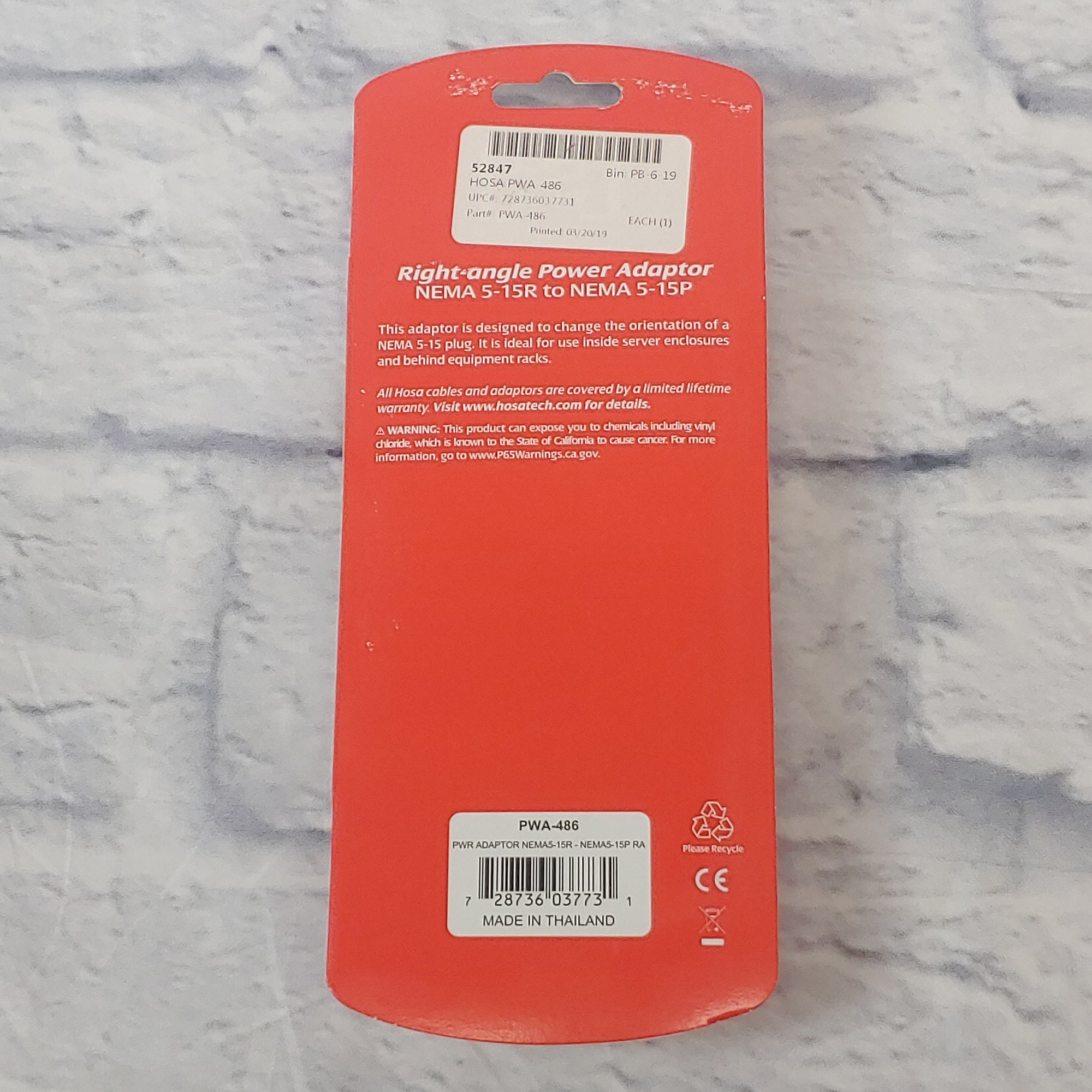 Hosa Power Adaptor Right Angle NEMA 5-15R to NEMA 5-15P