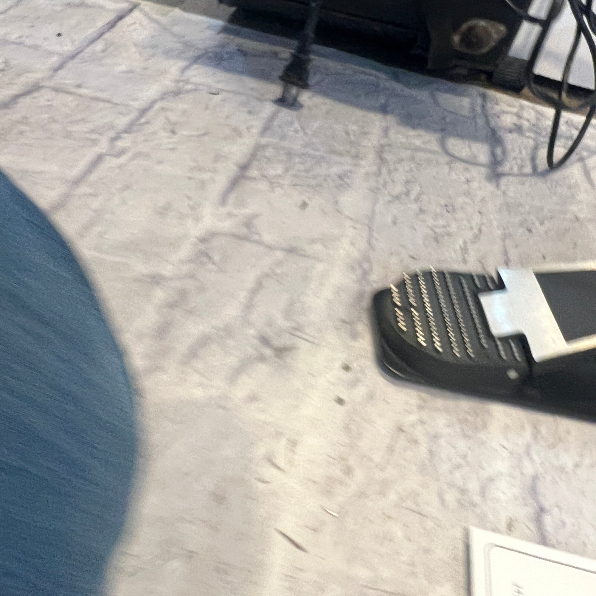 DW 2000 Series Double Kick Pedal
