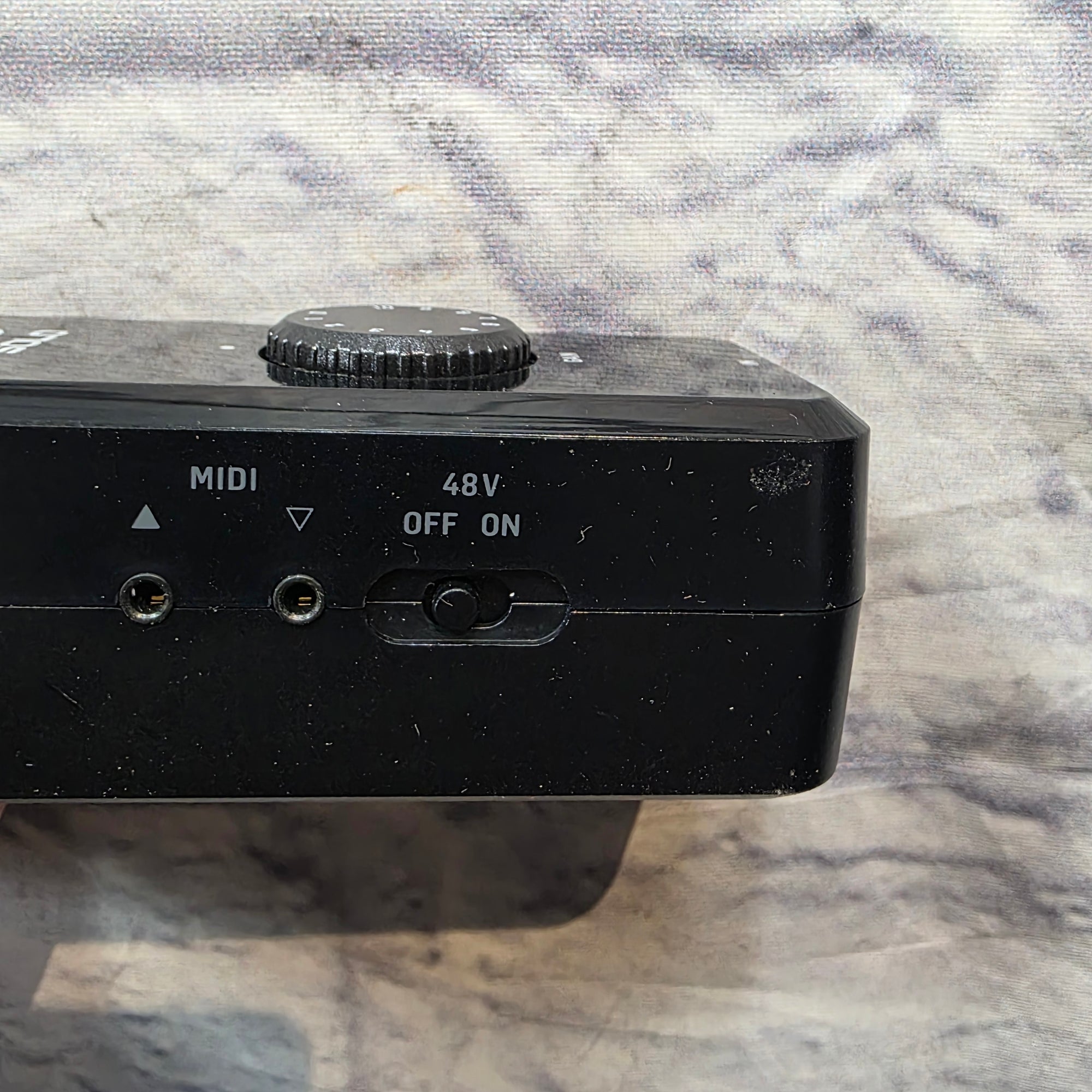 TC Helicon Go Solo interfaces