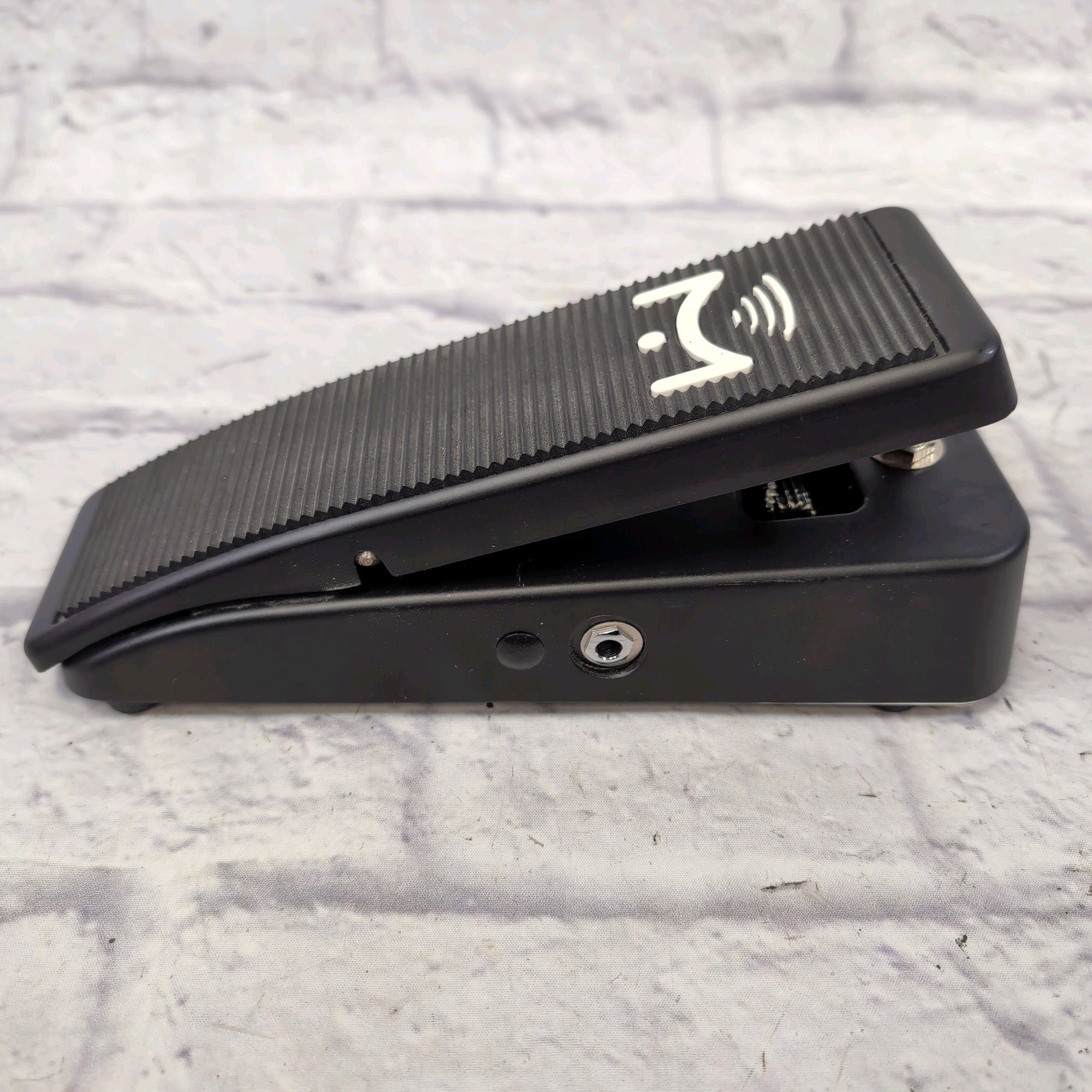 Mission SP-25M-Pro Aero Expression Pedal