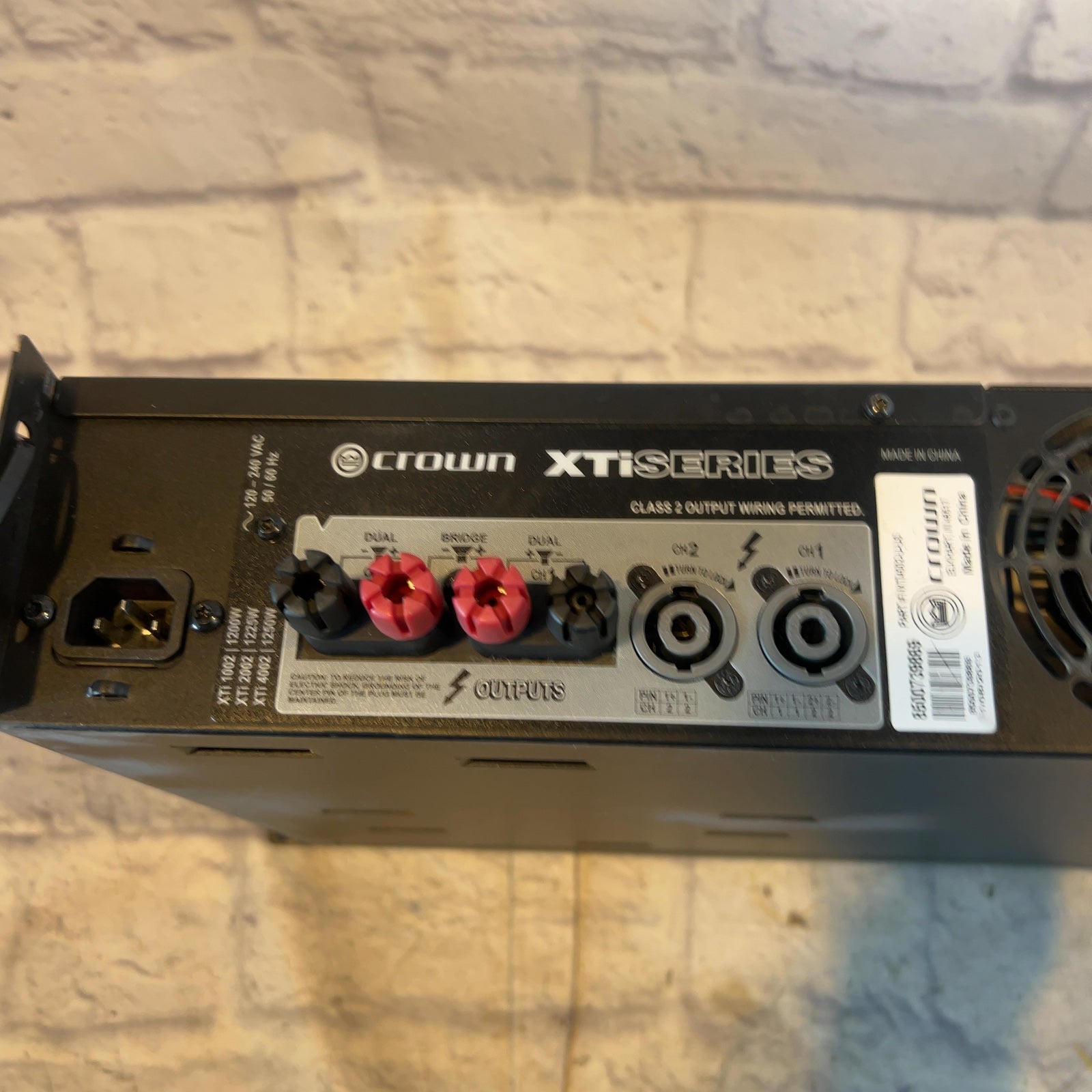 Crown XTI4002 Power Amp