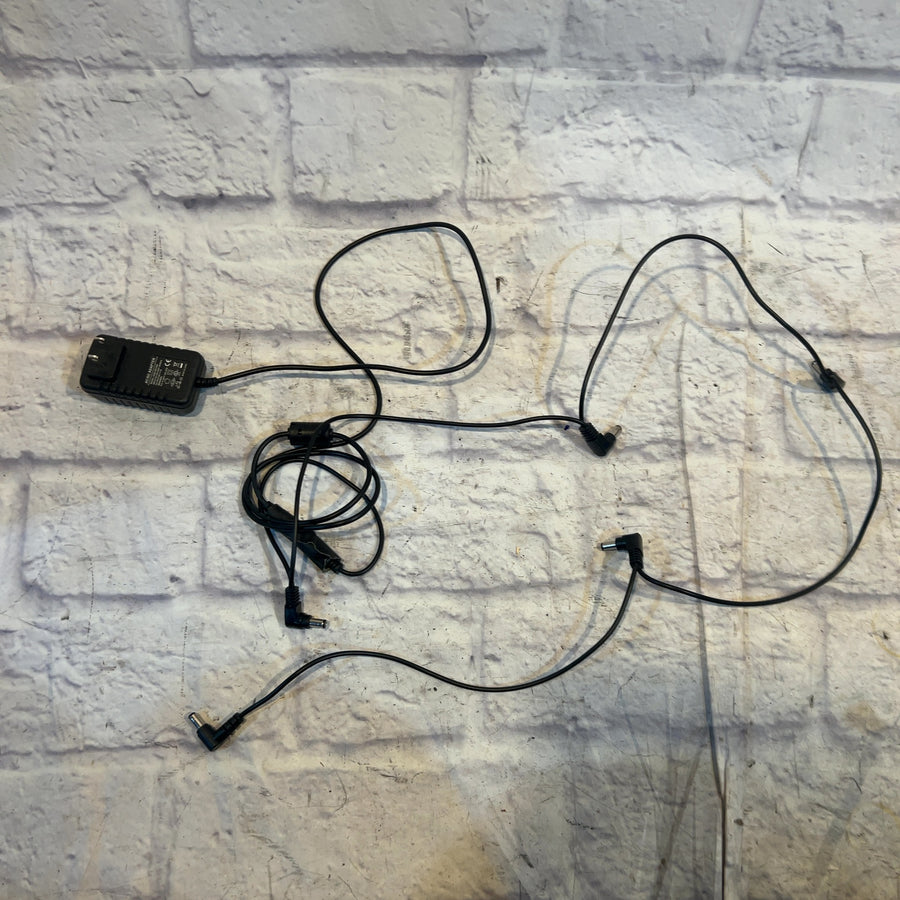 Unknown Pedal Power Supply with 5 Daisy Chain Cable