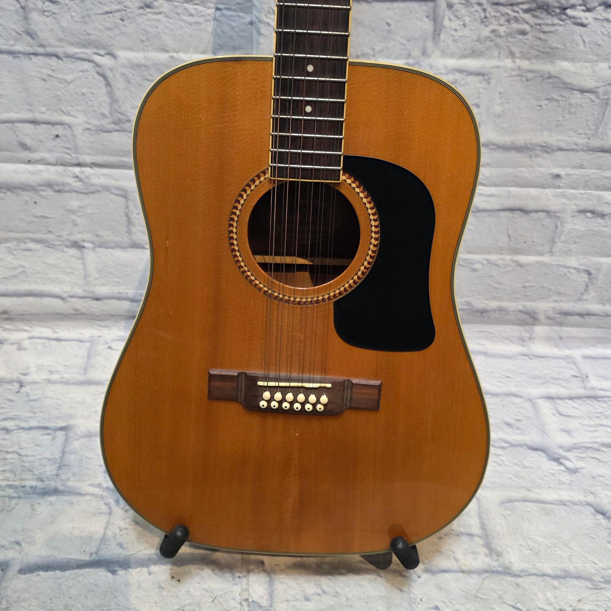 Washburn D10S12 Nat With Hard Case 12 String Acoustic Guitar