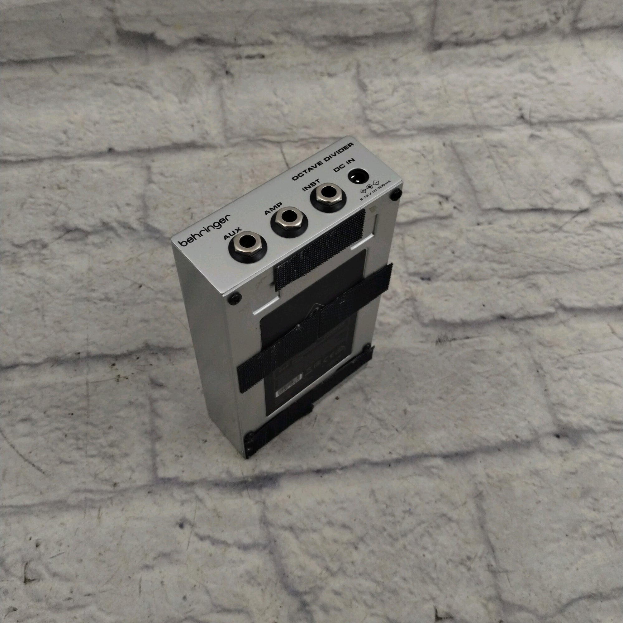 Behringer Octave Divider Pedal