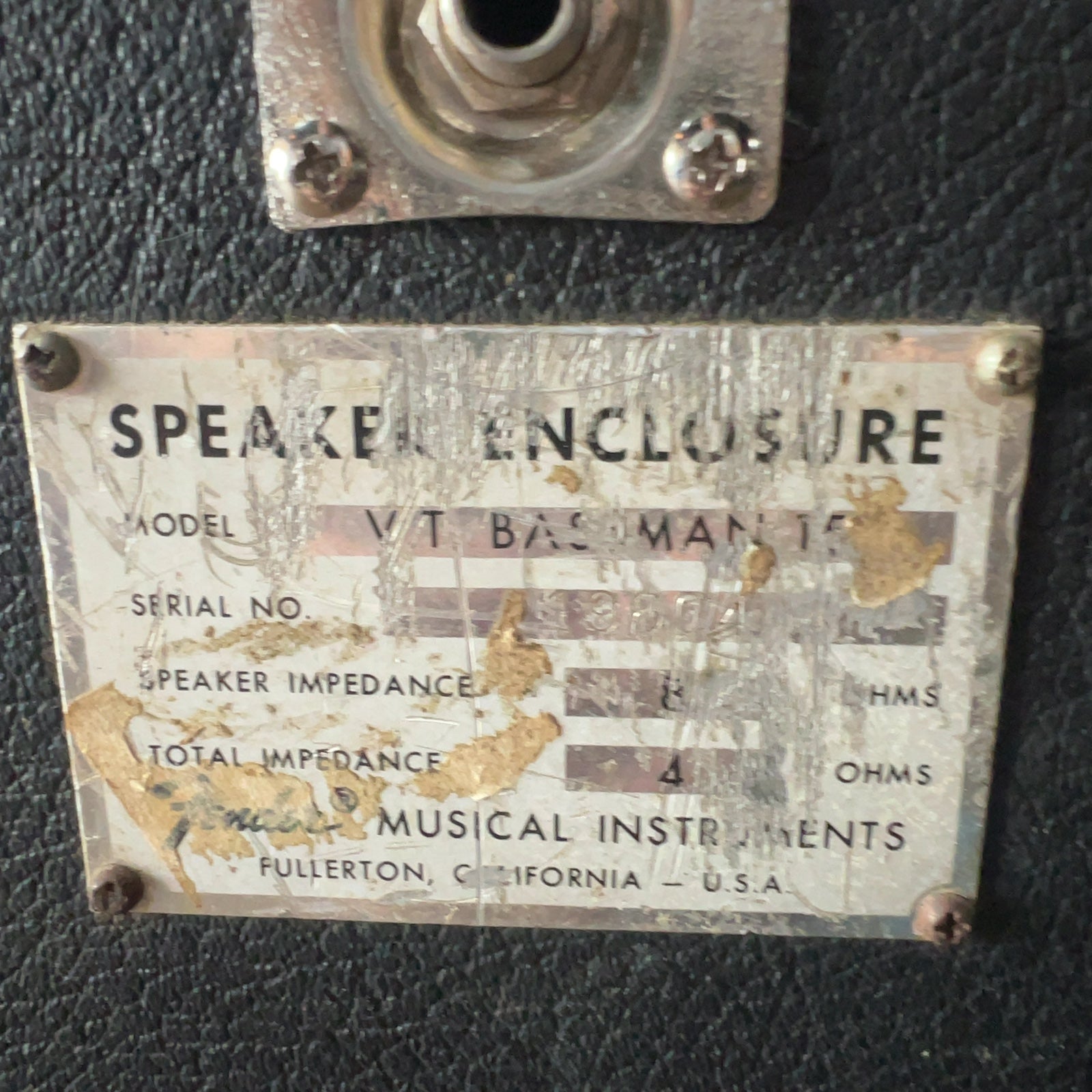 Fender Vintage Bassman 2x15 Cabinet PMR Hemp Speakers