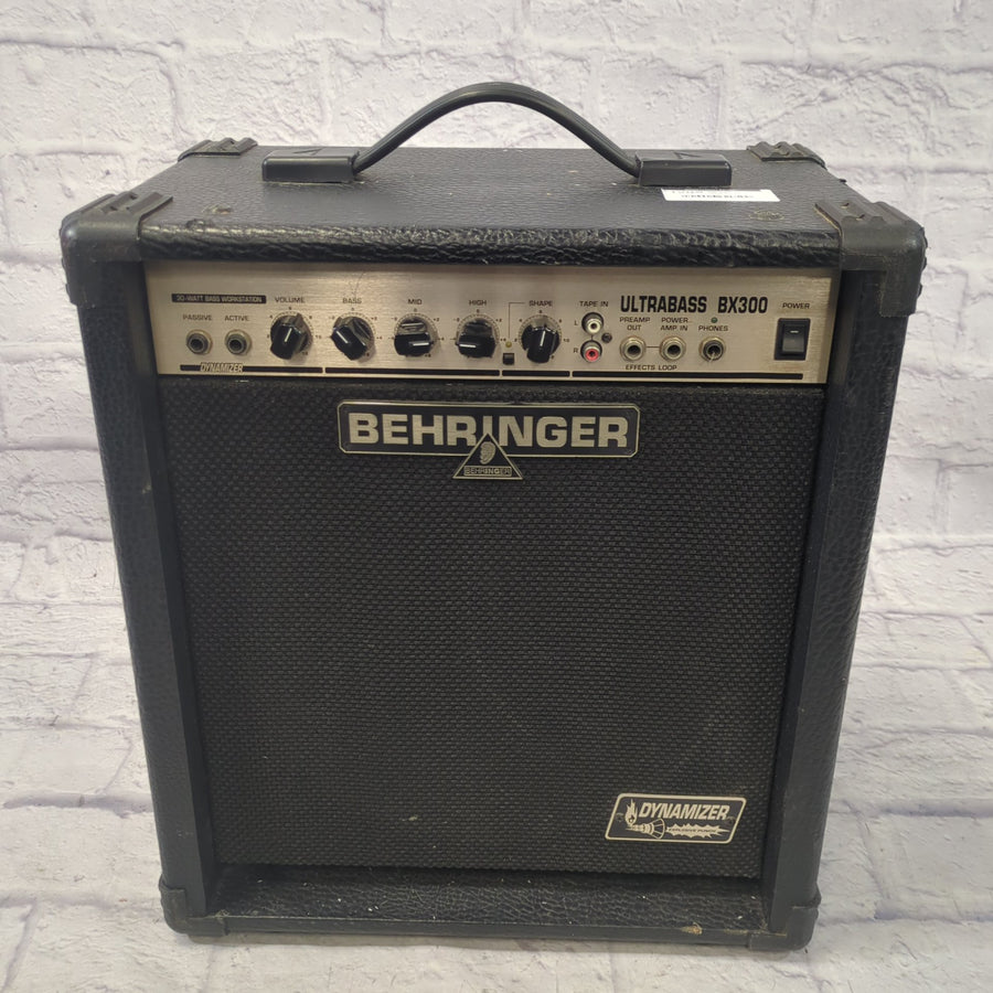 Behringer BX300 Ultrabass Bass Combo Amp