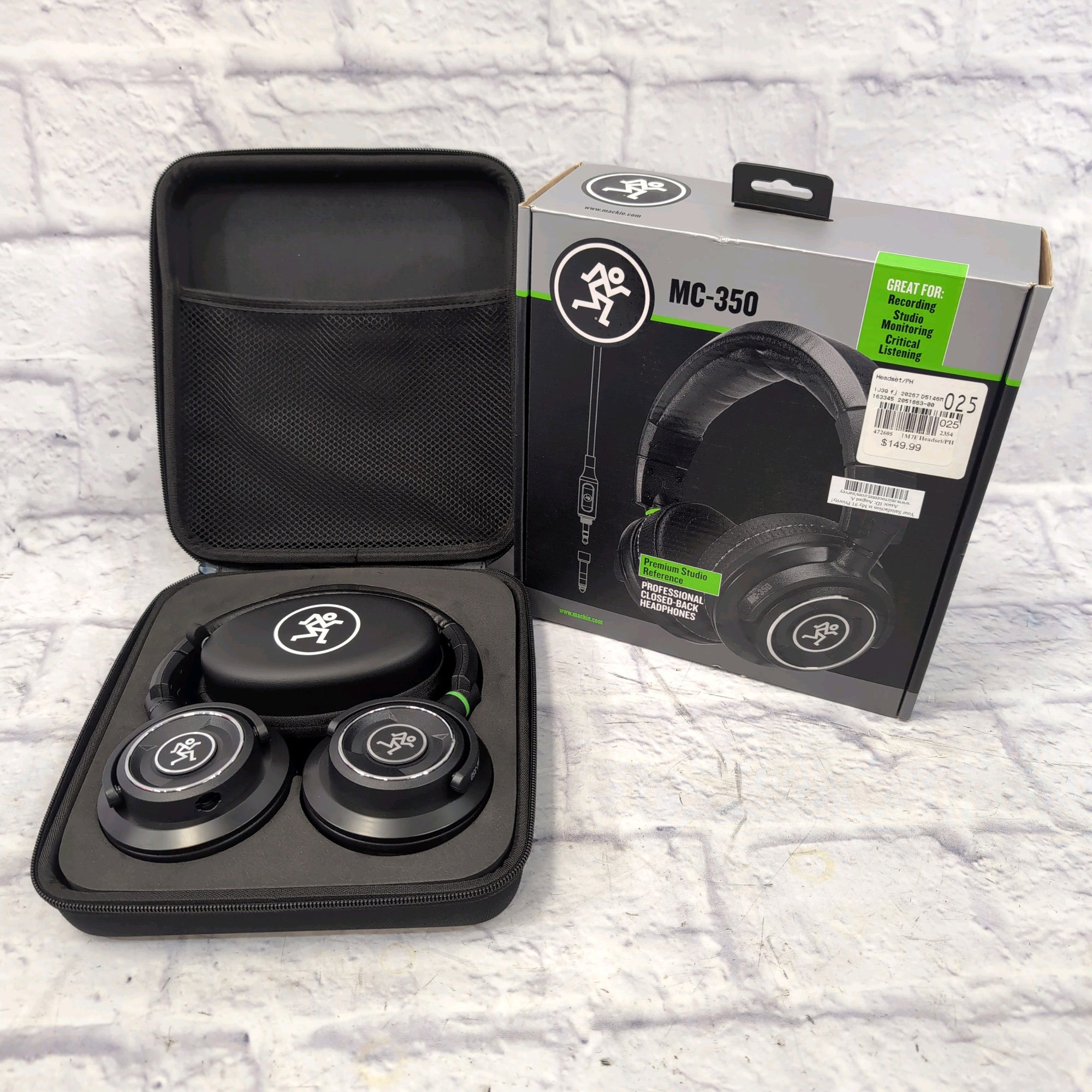 Mackie MC-350 Professional Closed-back Studio Headphones