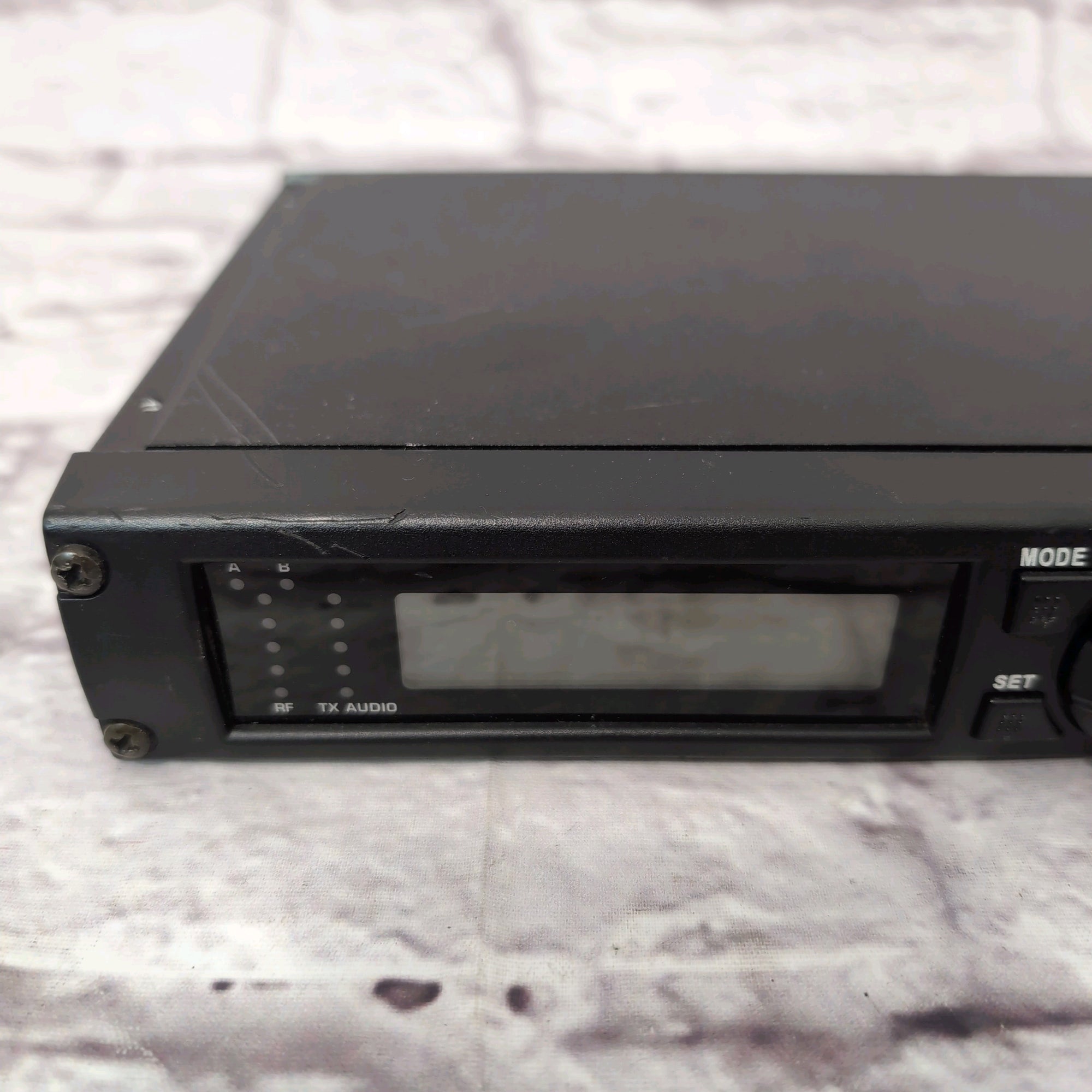 Shure ULXP4 Wireless Receiver