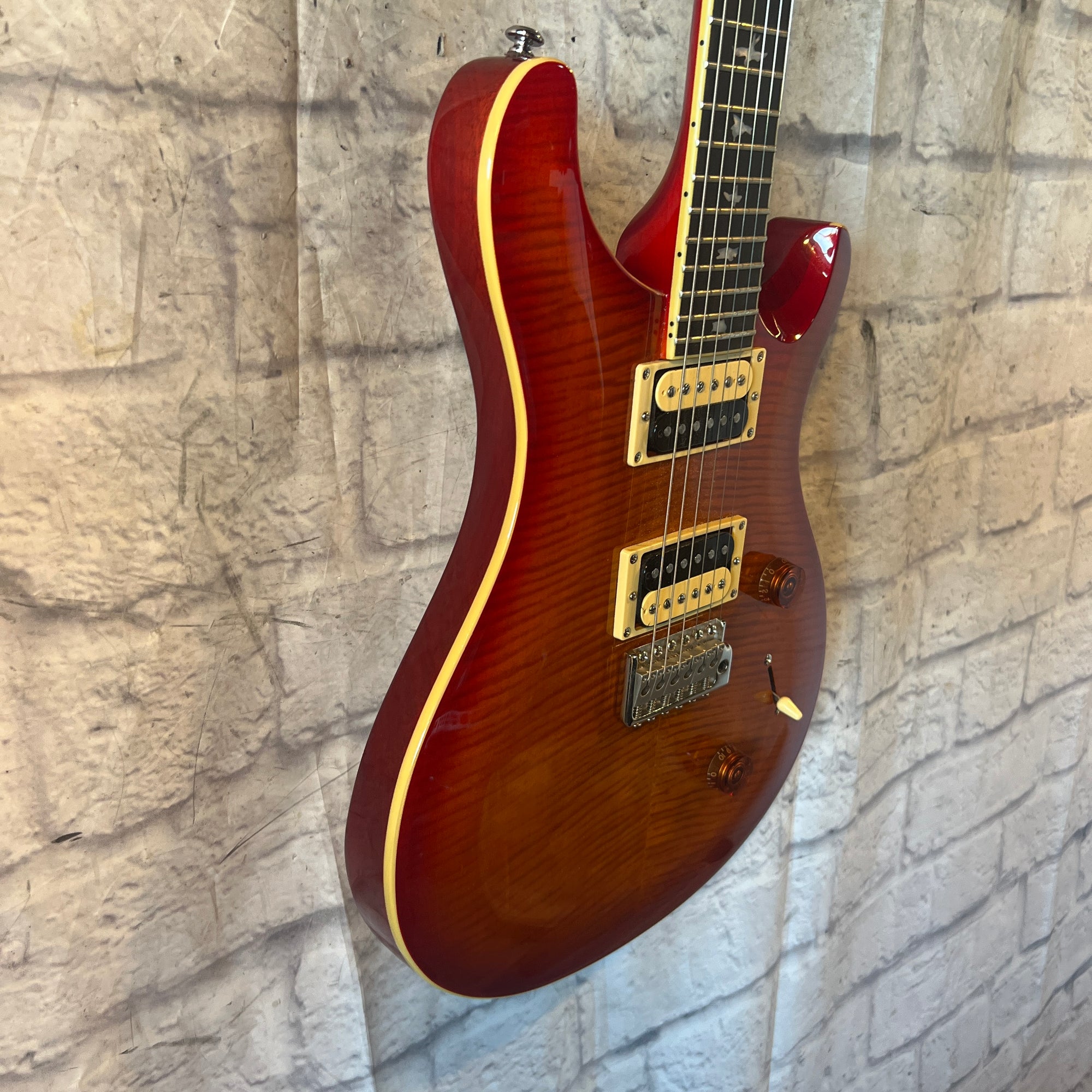 PRS SE Custom 24 with Gig Bag Electric Guitar