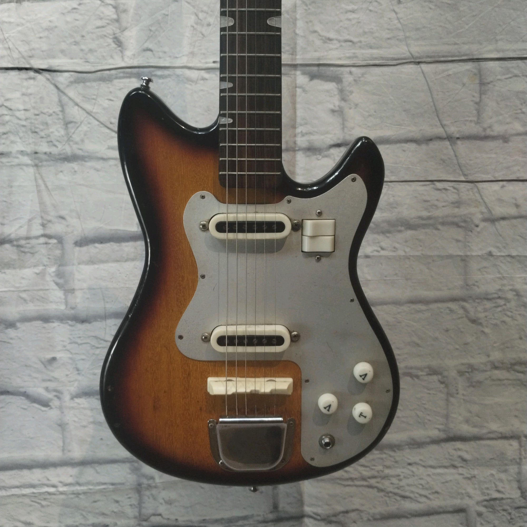Guyatone LG55 Vintage Electric Guitar Sunburst