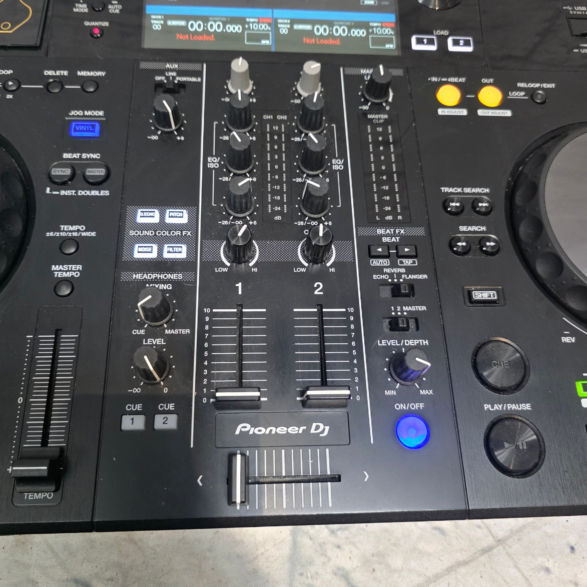 Pioneer XDJ-RR 2 Channel All-in-One DJ System (With Wheeled Carrying Case)