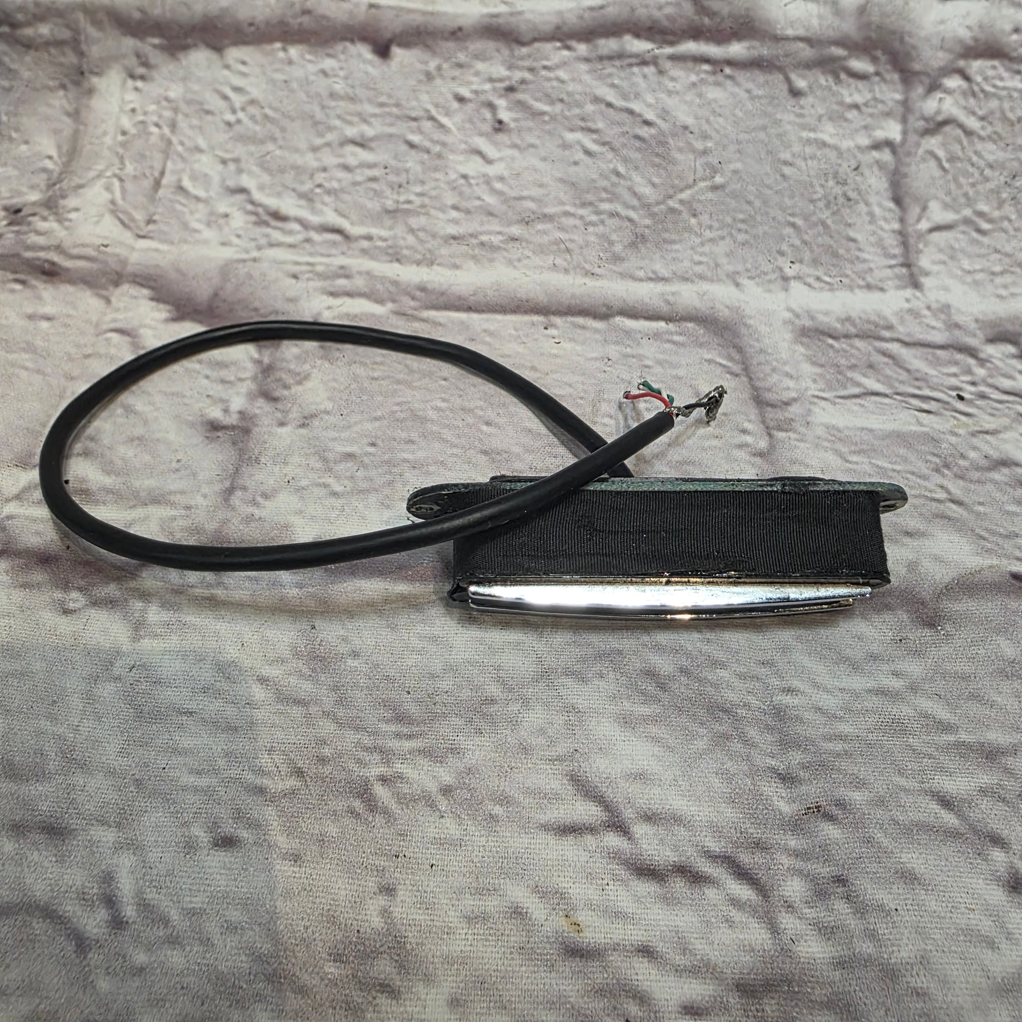 Unknown Twin-Rail "Hot Rails" Dual Coil Style Pickup