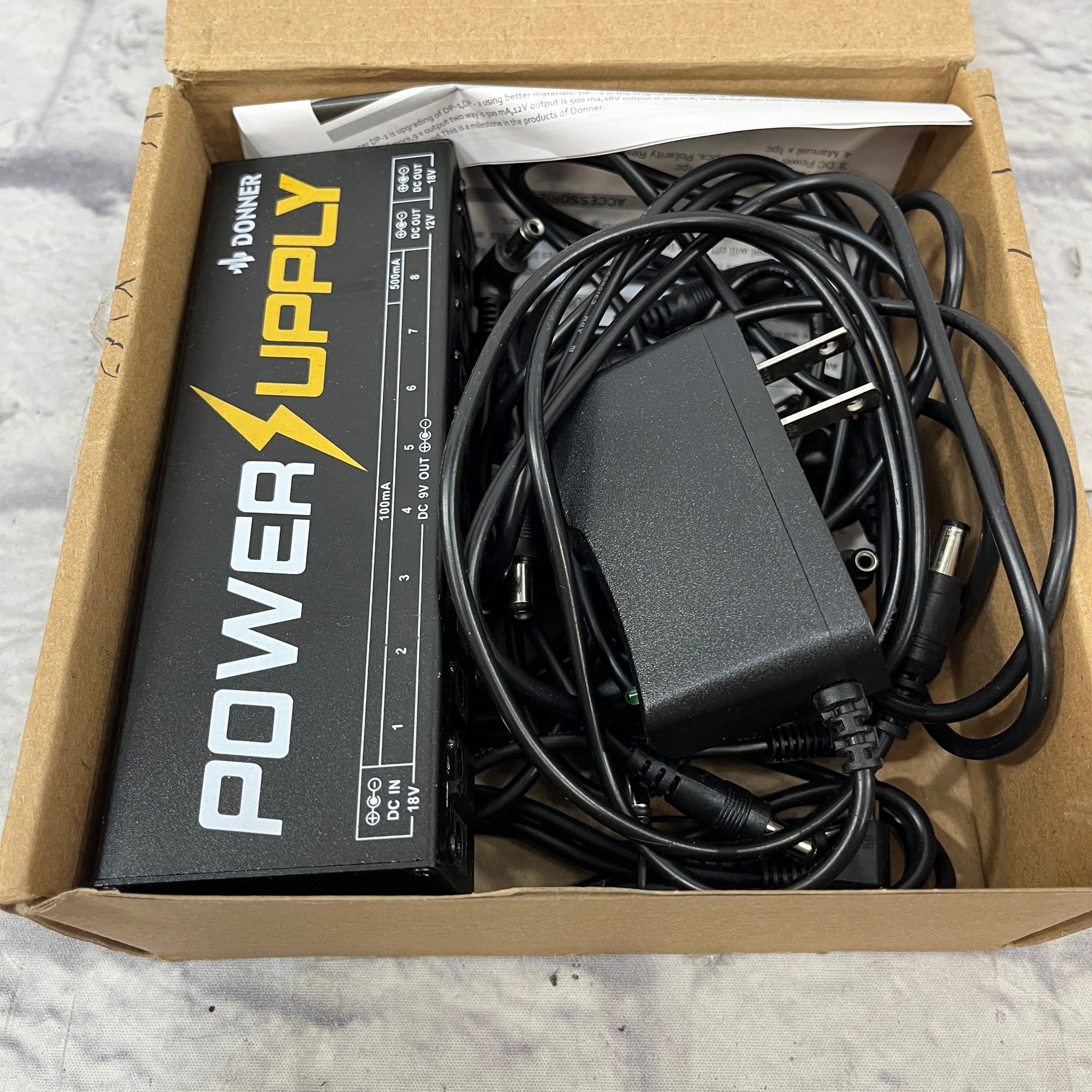 Donner DP-01 Pedal Power Supply 9V DC