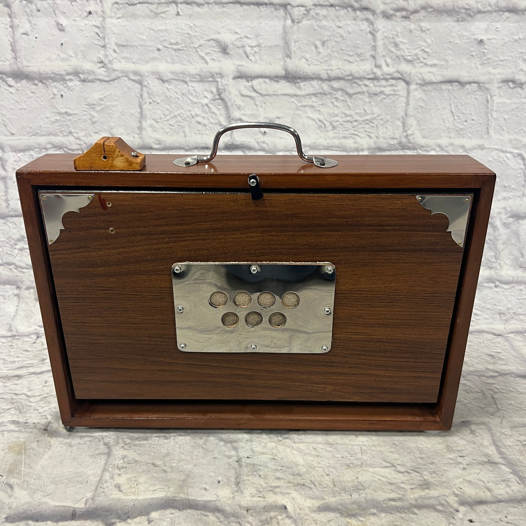 Unknown Shruti Box