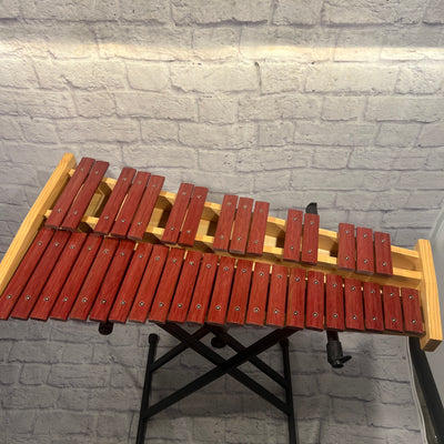 Stagg Xyloset 37HG Xylophone with Stand and Case.