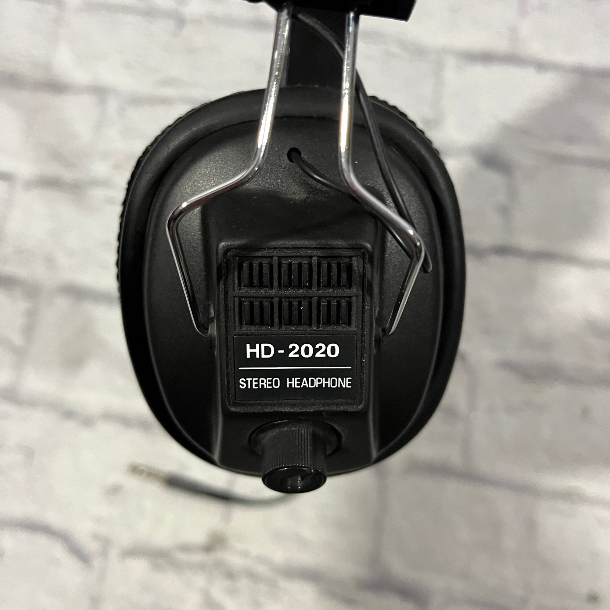Unknown HD-2020 Headphones